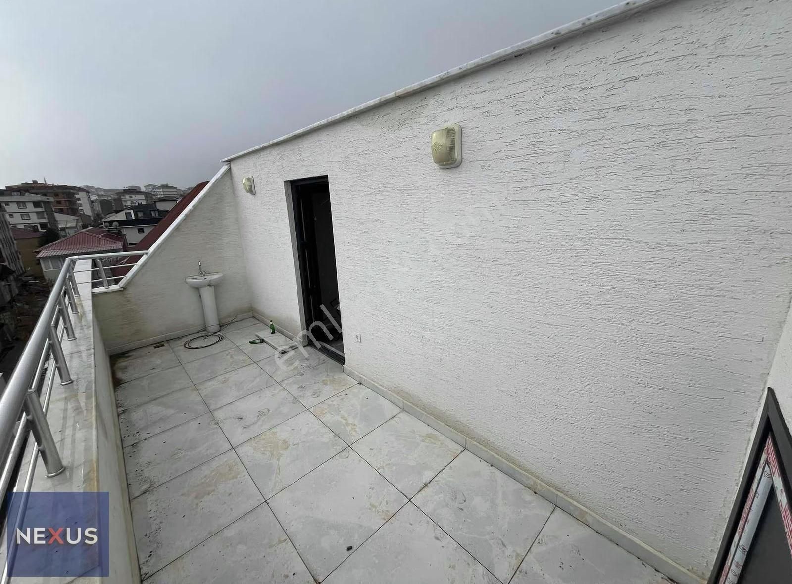 Sultanbeyli Hamidiye Mahlalesin'de 3+1 Satılık Dubleks Daire - Görsel 12