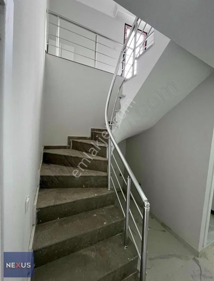 Sultanbeyli Hamidiye Mahlalesin'de 3+1 Satılık Dubleks Daire - Görsel 26