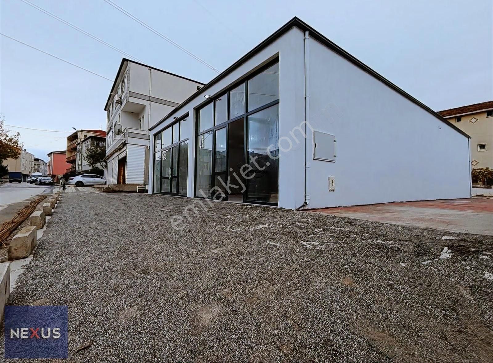 Sancaktepe'de 450 M² Sanayi Elektrikli Kiralık İmalathane & Depo - Görsel 12