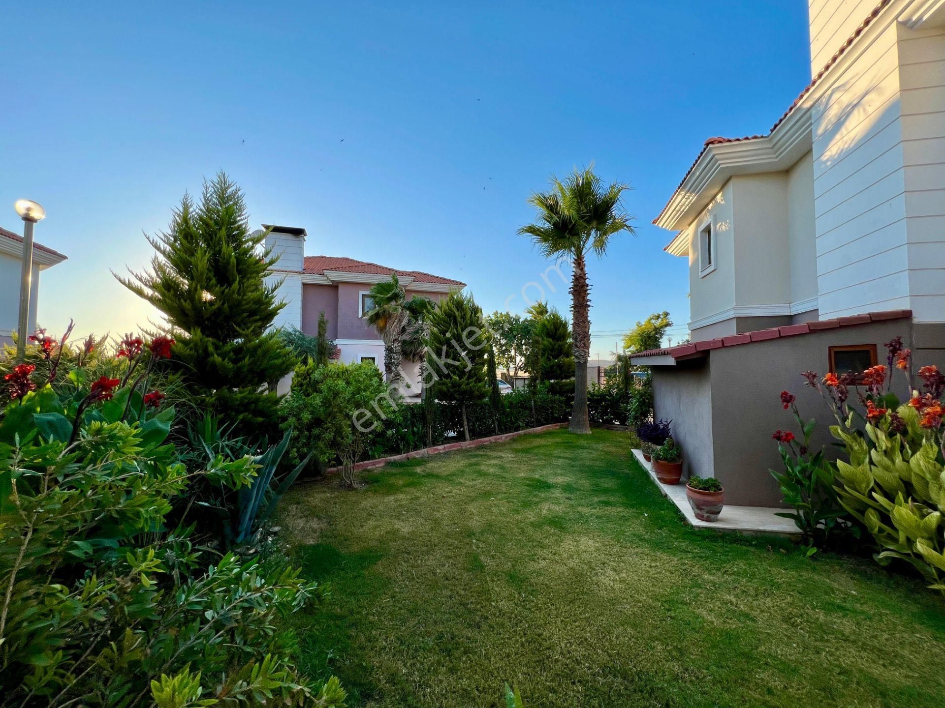 Balıkesir Ayvalık Sarımsaklı Da Satılık Villa.denize Sıfır. - Görsel 14