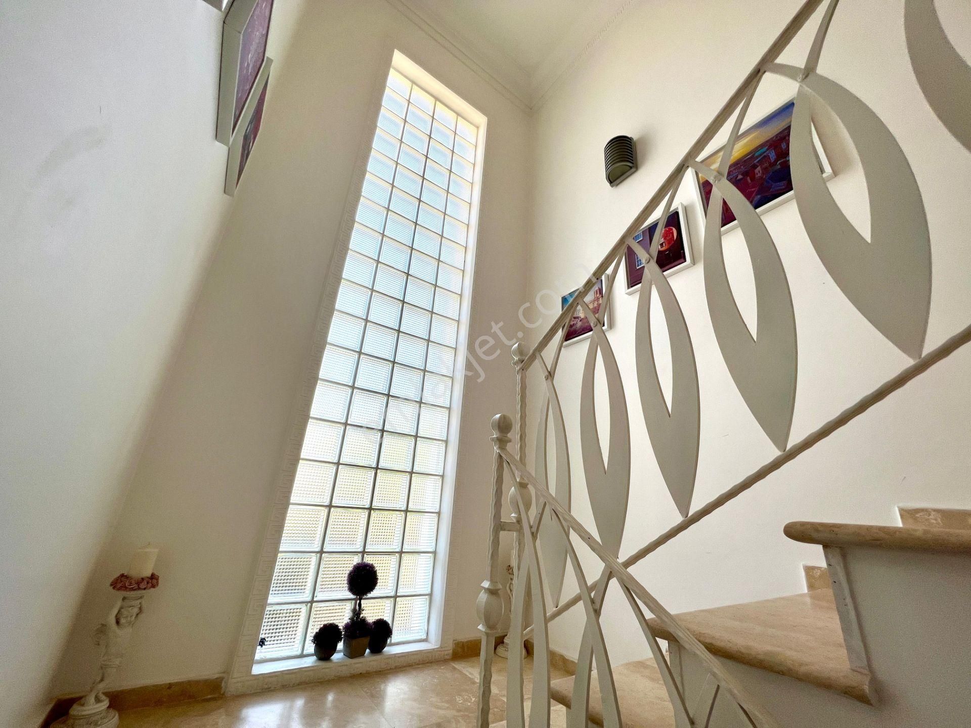 Balıkesir Ayvalık Sarımsaklı Da Satılık Villa.denize Sıfır. - Görsel 8