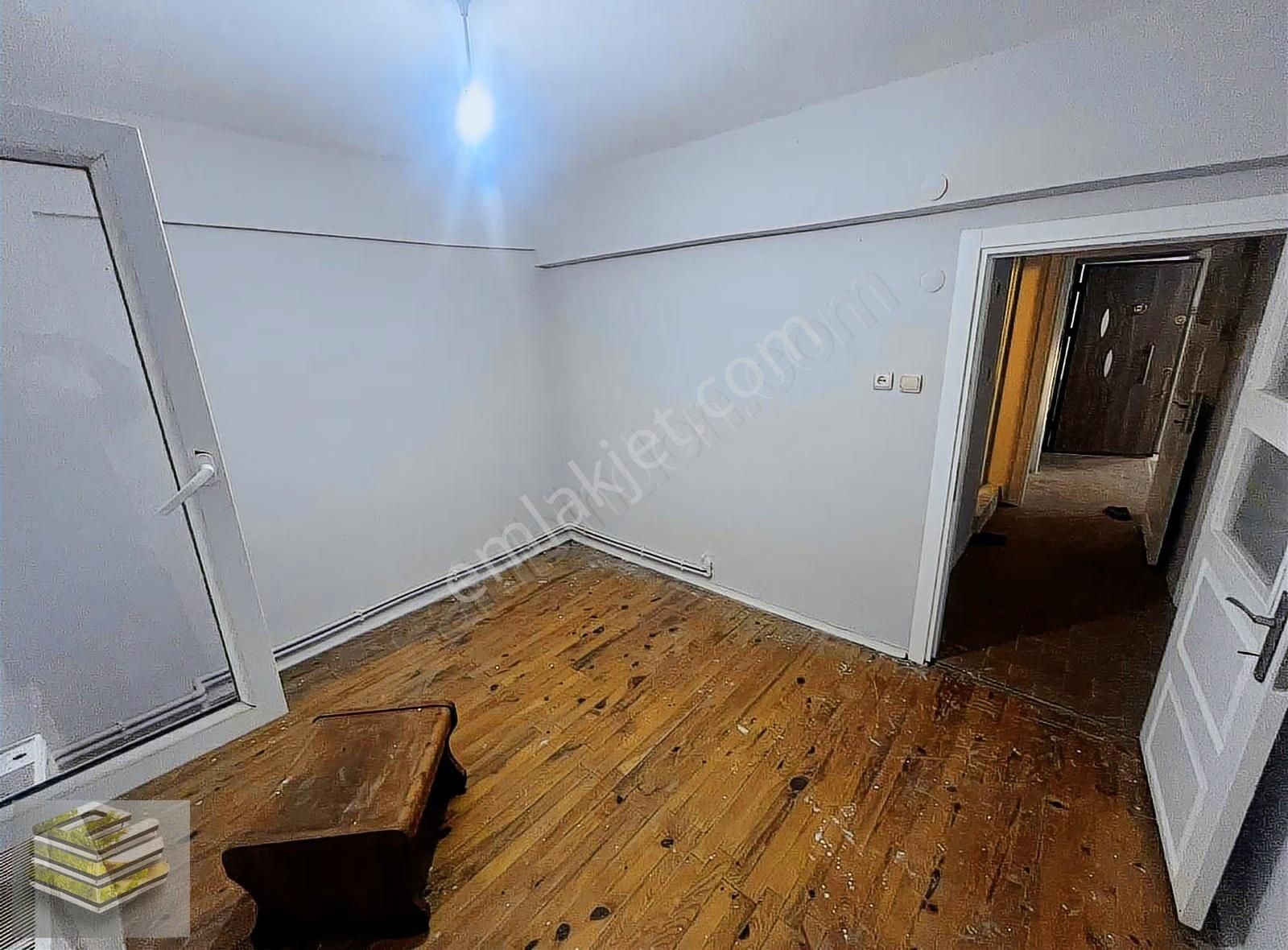 Ekipten Adalet Mahallesinde Doğalgazlı Satılık Daire - Görsel 2