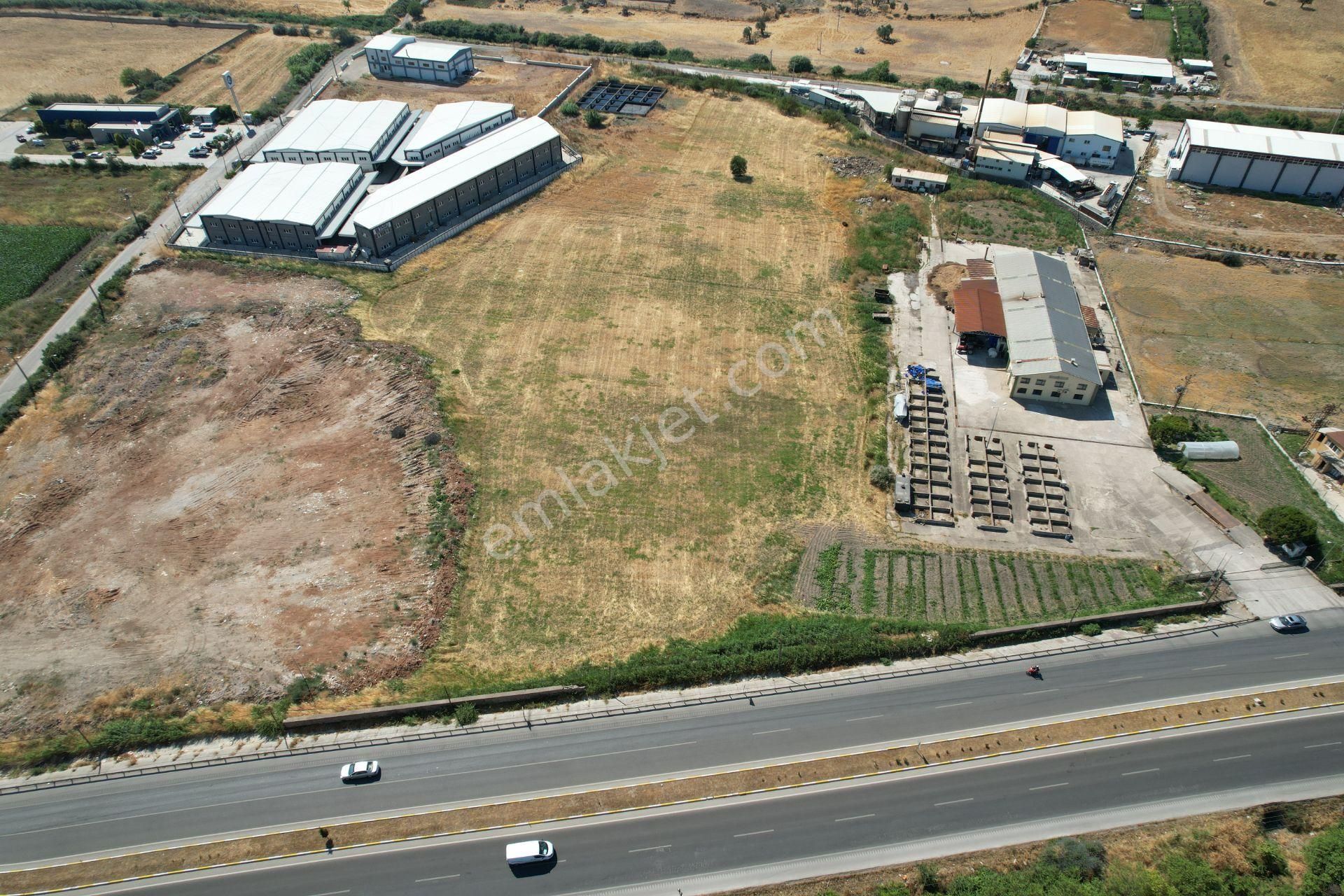 Ayvalık Kucukköy De Satılık 22 Donum Sanayi İmarlı Arsa.