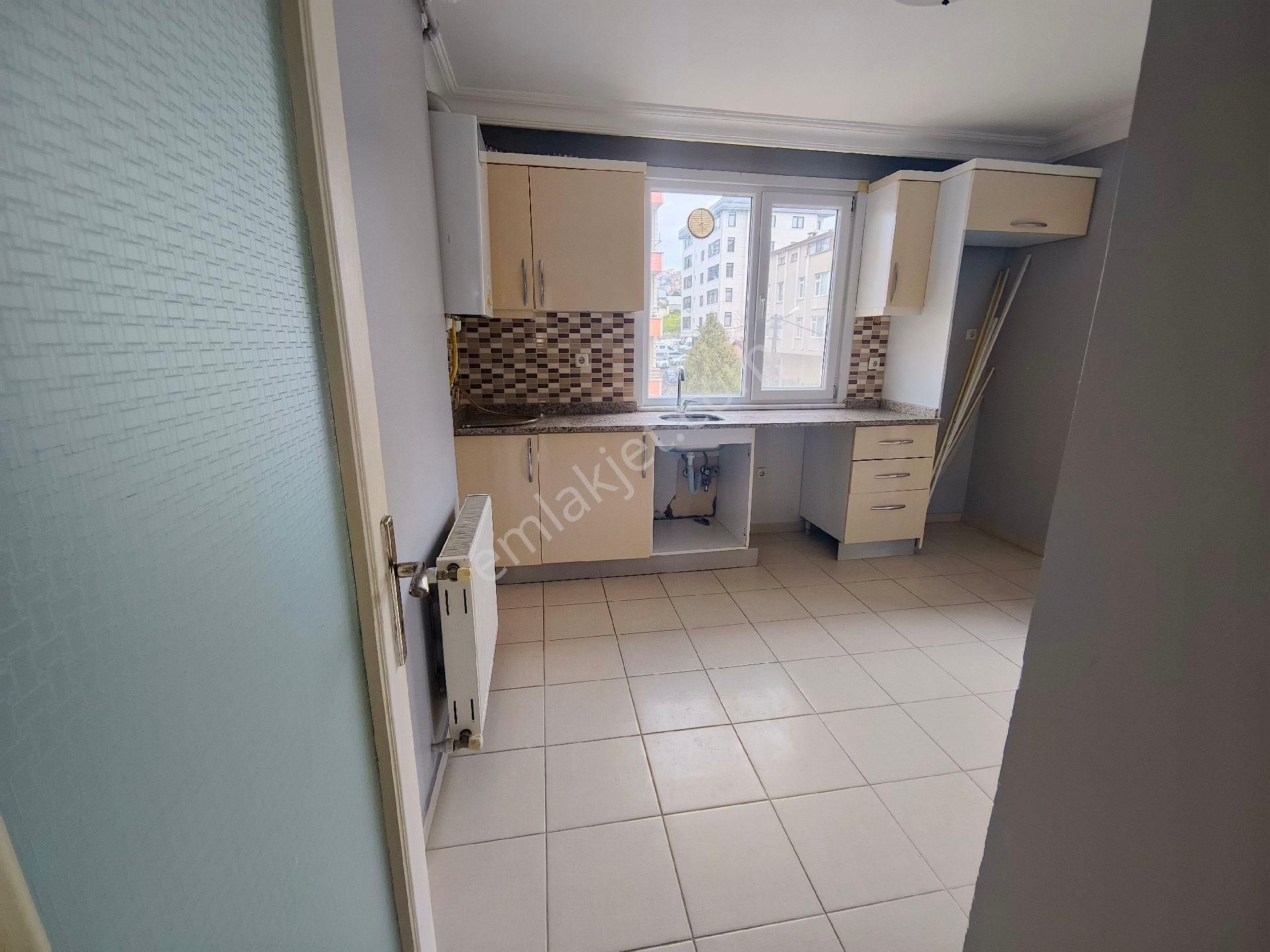 Güneyden Metroya 6 Dakika Yürüme 3+1.95m2 Ara Kat Daire - Görsel 8
