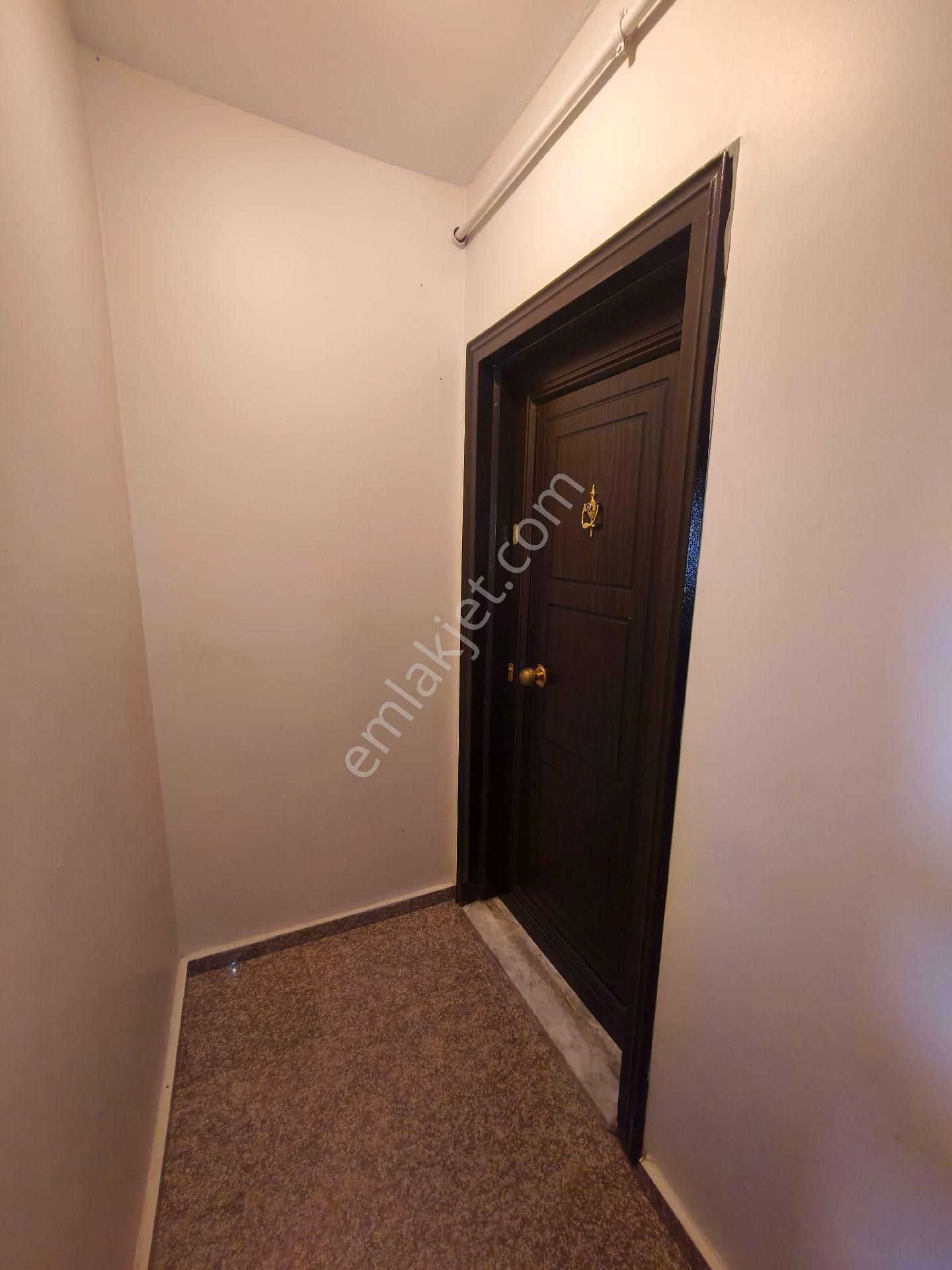 Güneyden Metroya 6 Dakika Yürüme 3+1.95m2 Ara Kat Daire - Görsel 18
