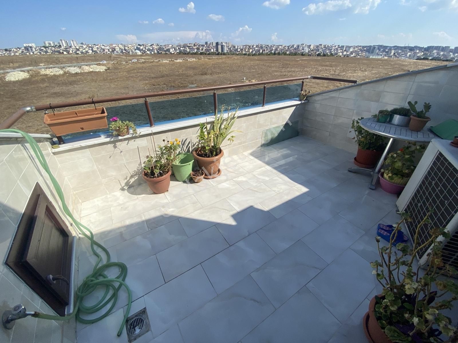 Gültepe'de 5+1 Satılık Asansörlü Otoparklı 190 M2 Dubleks Daire - Görsel 24