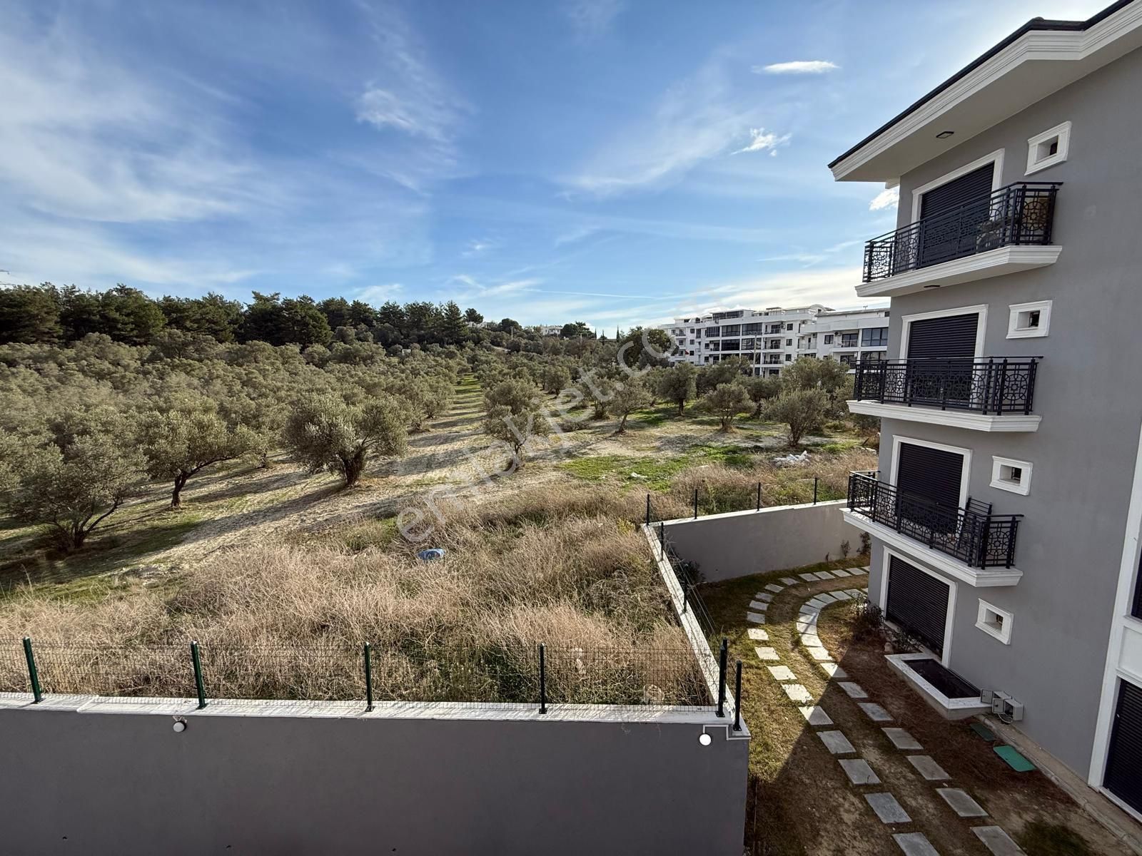 Kuşadası Merkeze Yakın Fırsat Son 2+1 Doğalgazlı Daire - Görsel 6