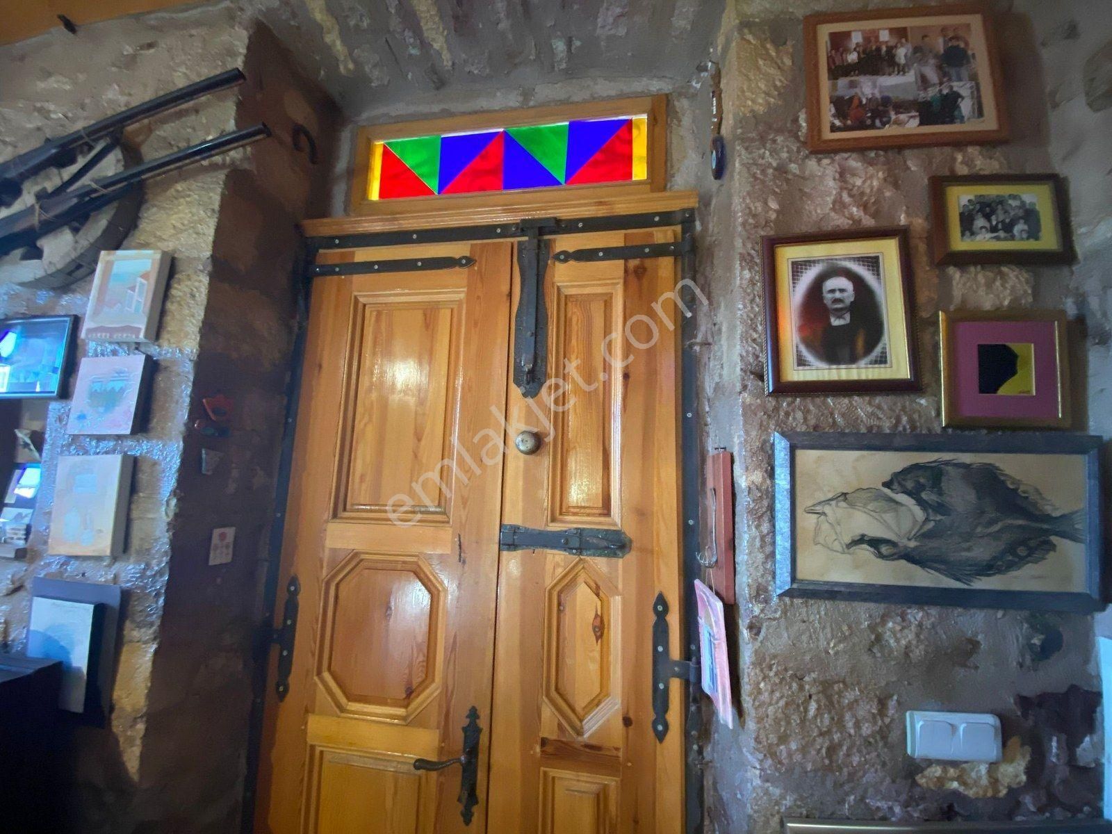 Ayvalık Cunda Da Satılık Mukemmel Taş Ev.geniş Bahceli - Görsel 15