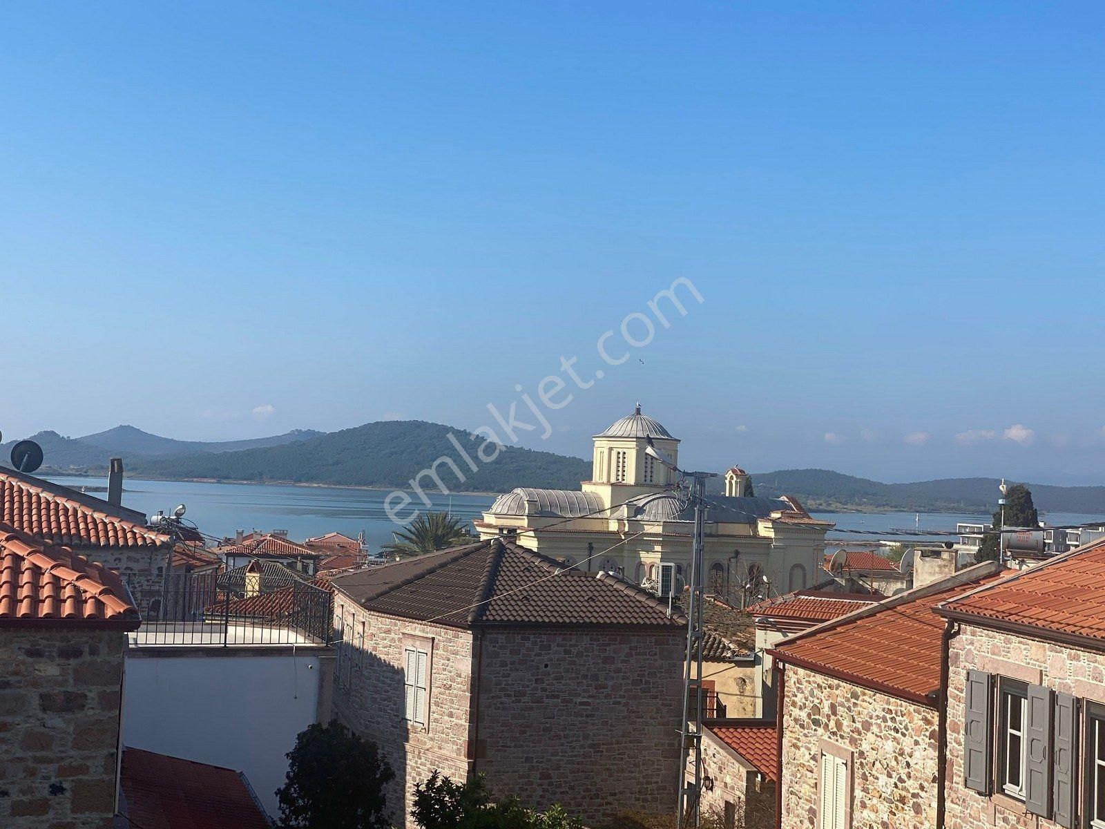 Ayvalık Cunda Da Satılık Mukemmel Taş Ev.geniş Bahceli - Görsel 19