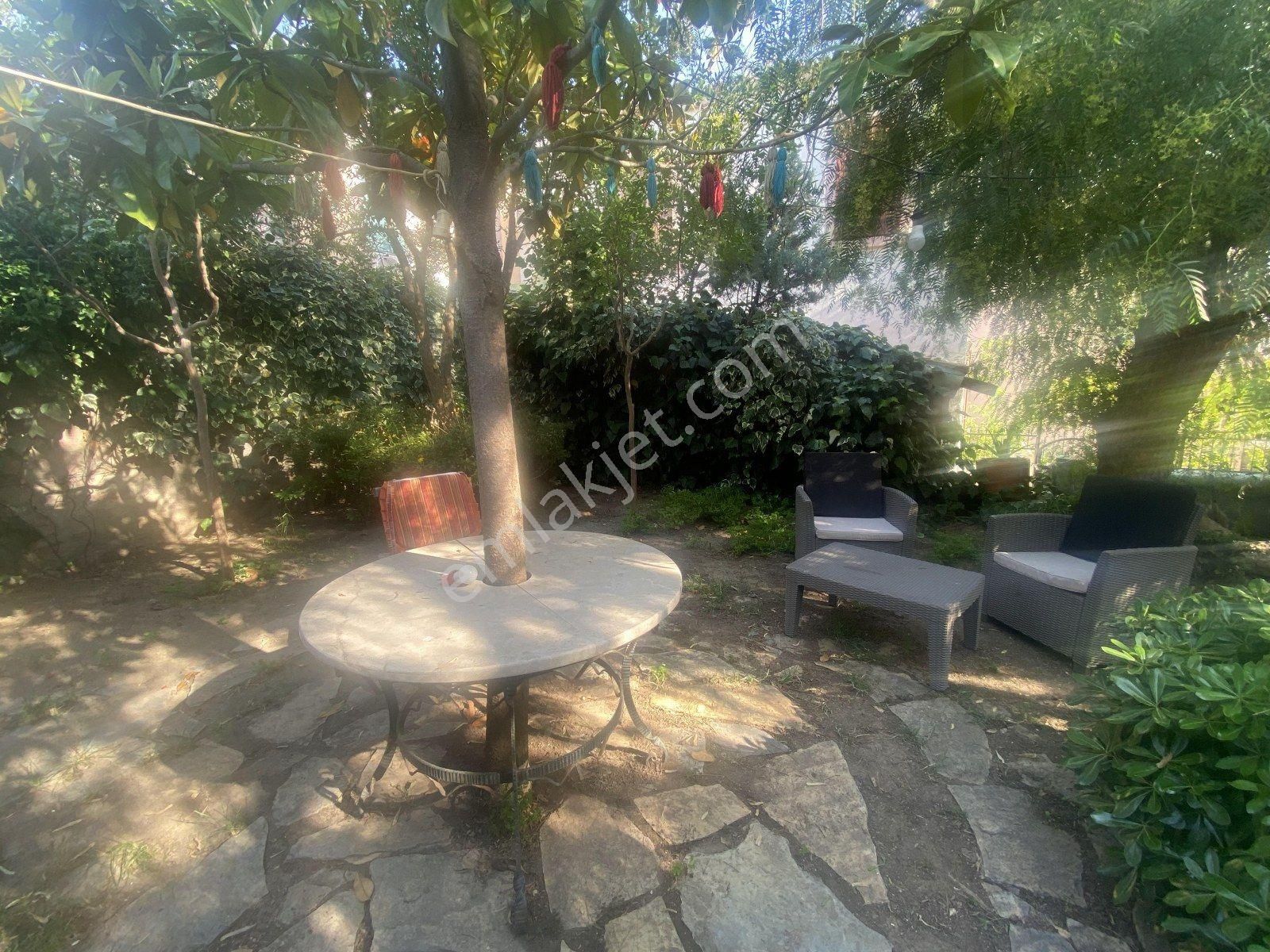 Ayvalık Cunda Da Satılık Mukemmel Taş Ev.geniş Bahceli - Görsel 32