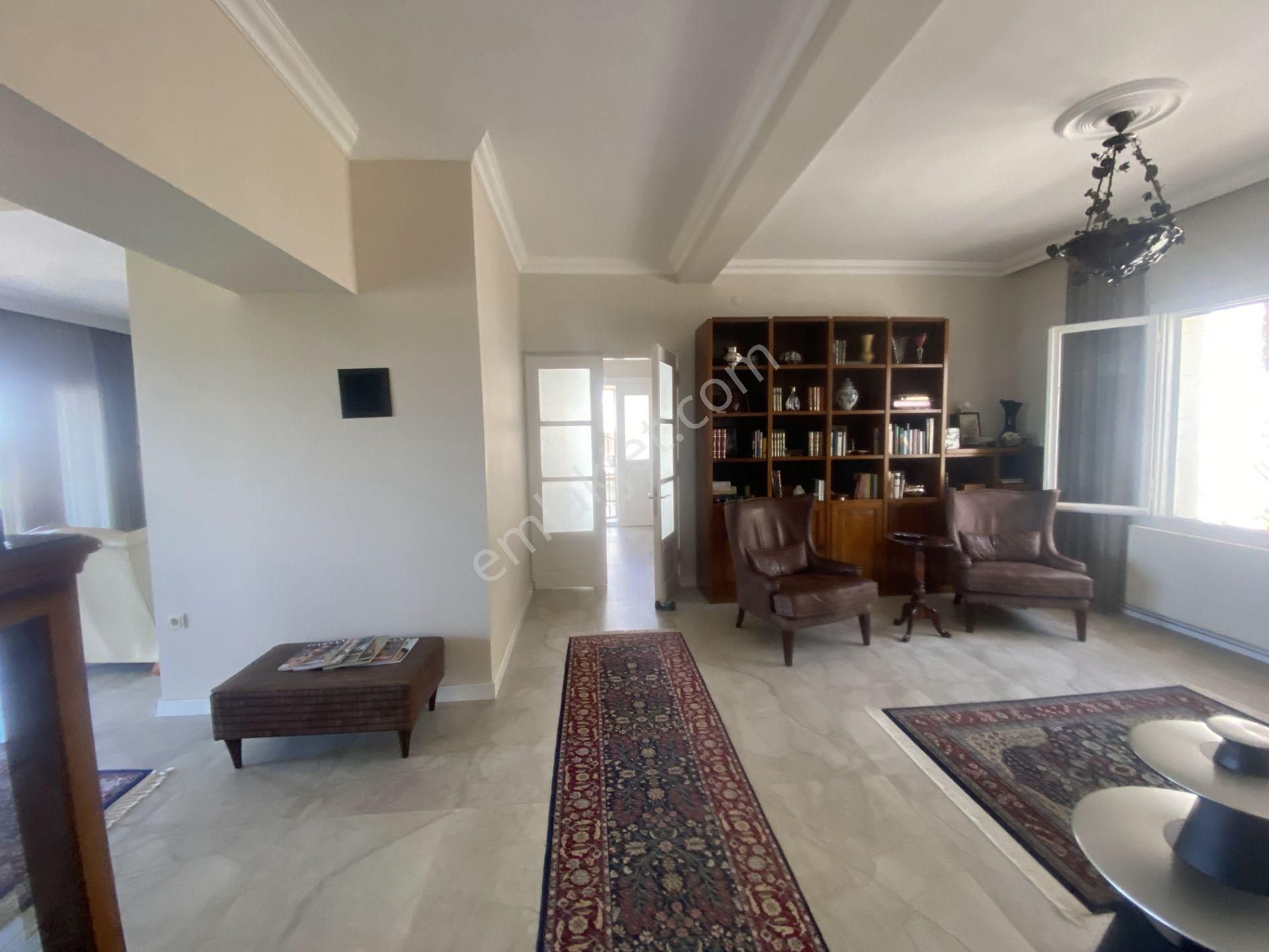 Balıkesir Ayvalık Camlık Ta Satılık Muhtesem Köşk - Görsel 25