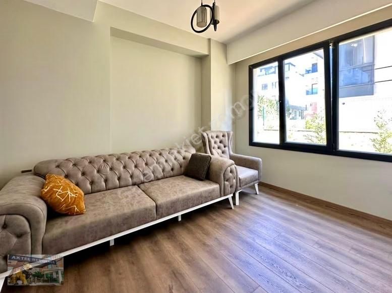 Beylikdüzü Adnan Kahvecide Kiracılı Satılık 2+1 Yatırımlık Daire - Görsel 6