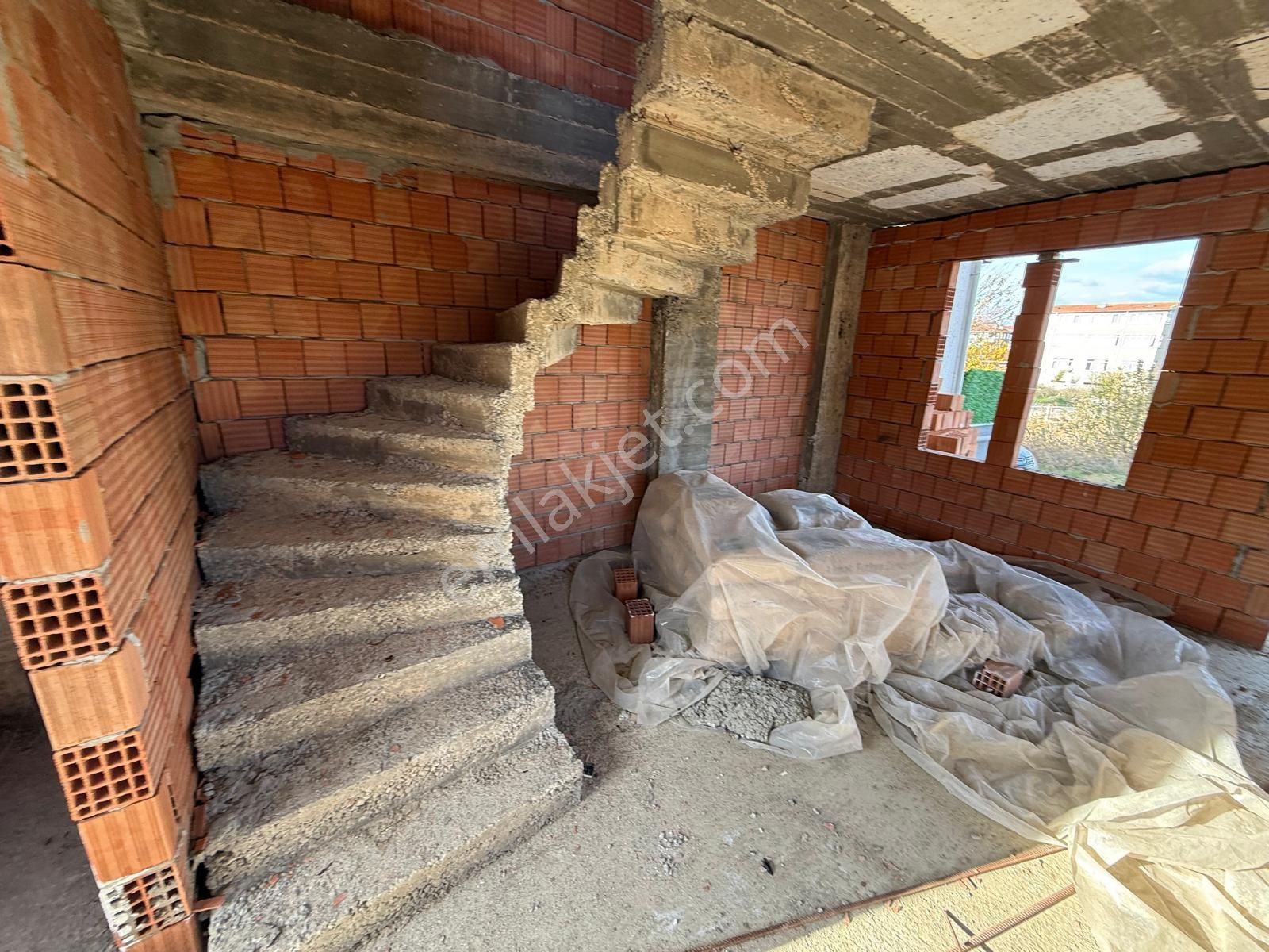 Satılık 2 Katlı Villa Kaba İnşaat - Görsel 5