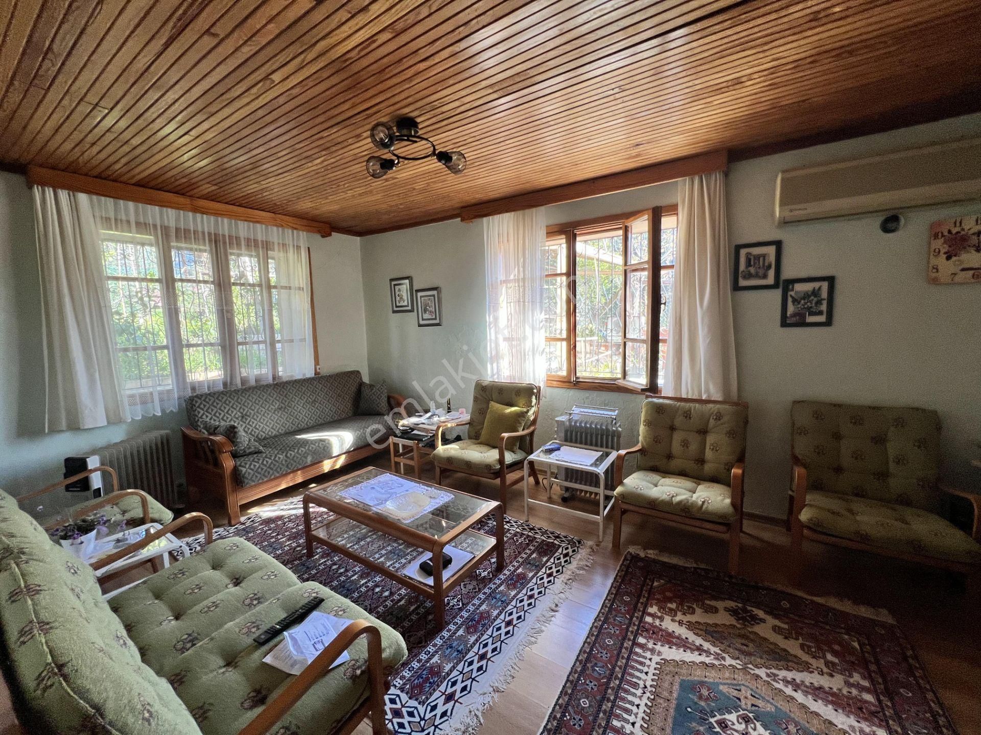 Balıkesir Ayvalık Camlık Ta Satılık Mustakil Ev.denize 90 Metre - Görsel 13