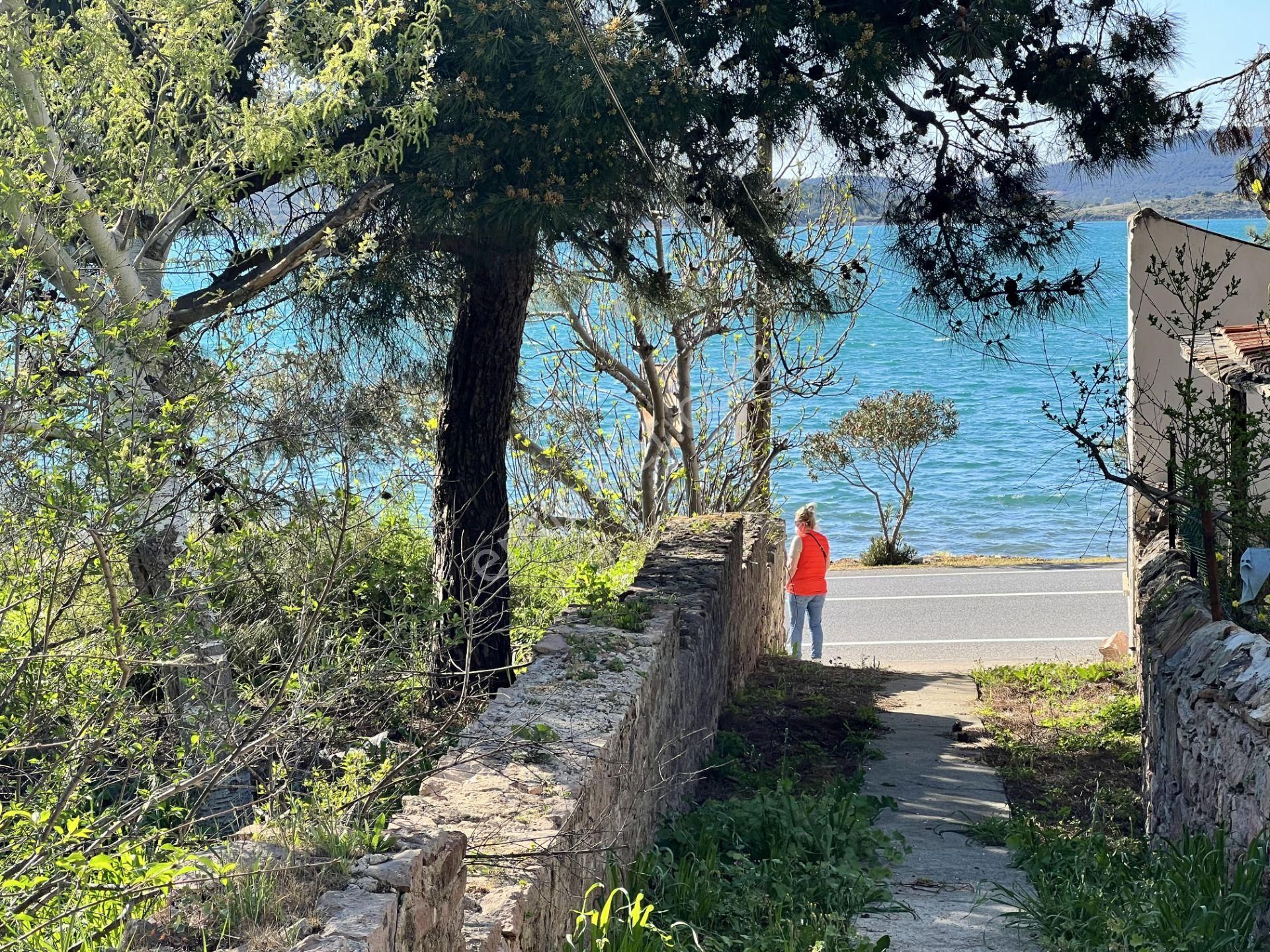 Balıkesir Ayvalık Camlık Ta Satılık Mustakil Ev.denize 90 Metre - Görsel 31