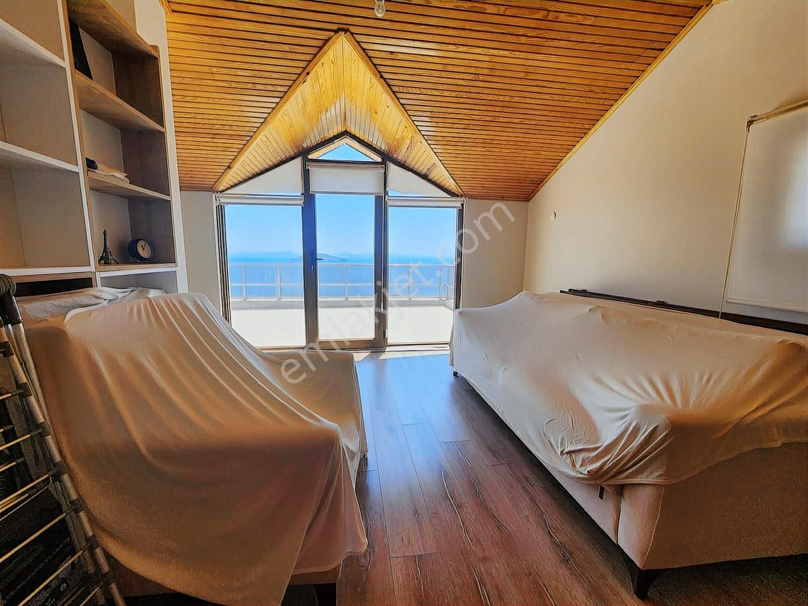 Çandarlı Bimeyko Sitesinde Satılık 5+1 Tripleks Villa - Görsel 31