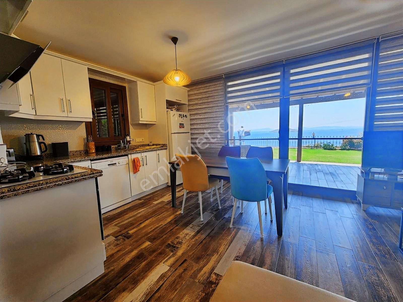 Çandarlı Bimeyko Sitesinde Satılık 5+1 Tripleks Villa - Görsel 14