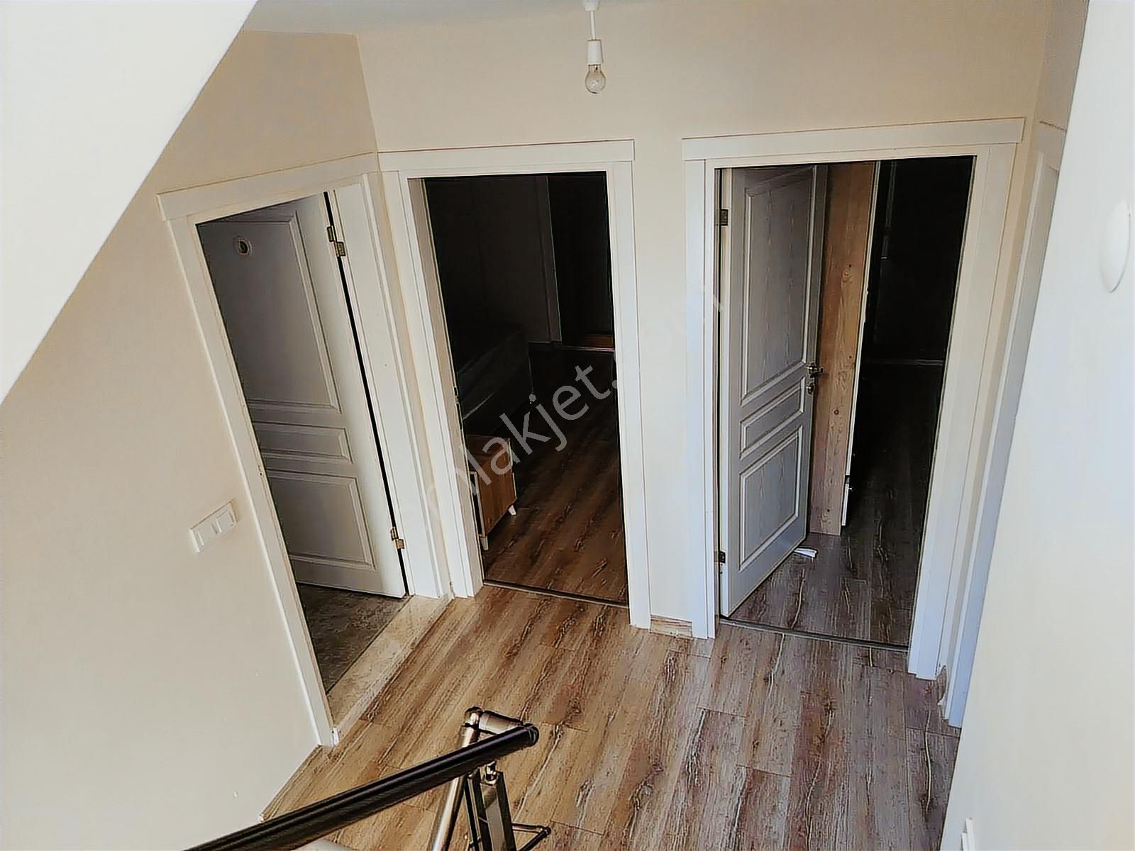 Çandarlı Bimeyko Sitesinde Satılık 5+1 Tripleks Villa - Görsel 32