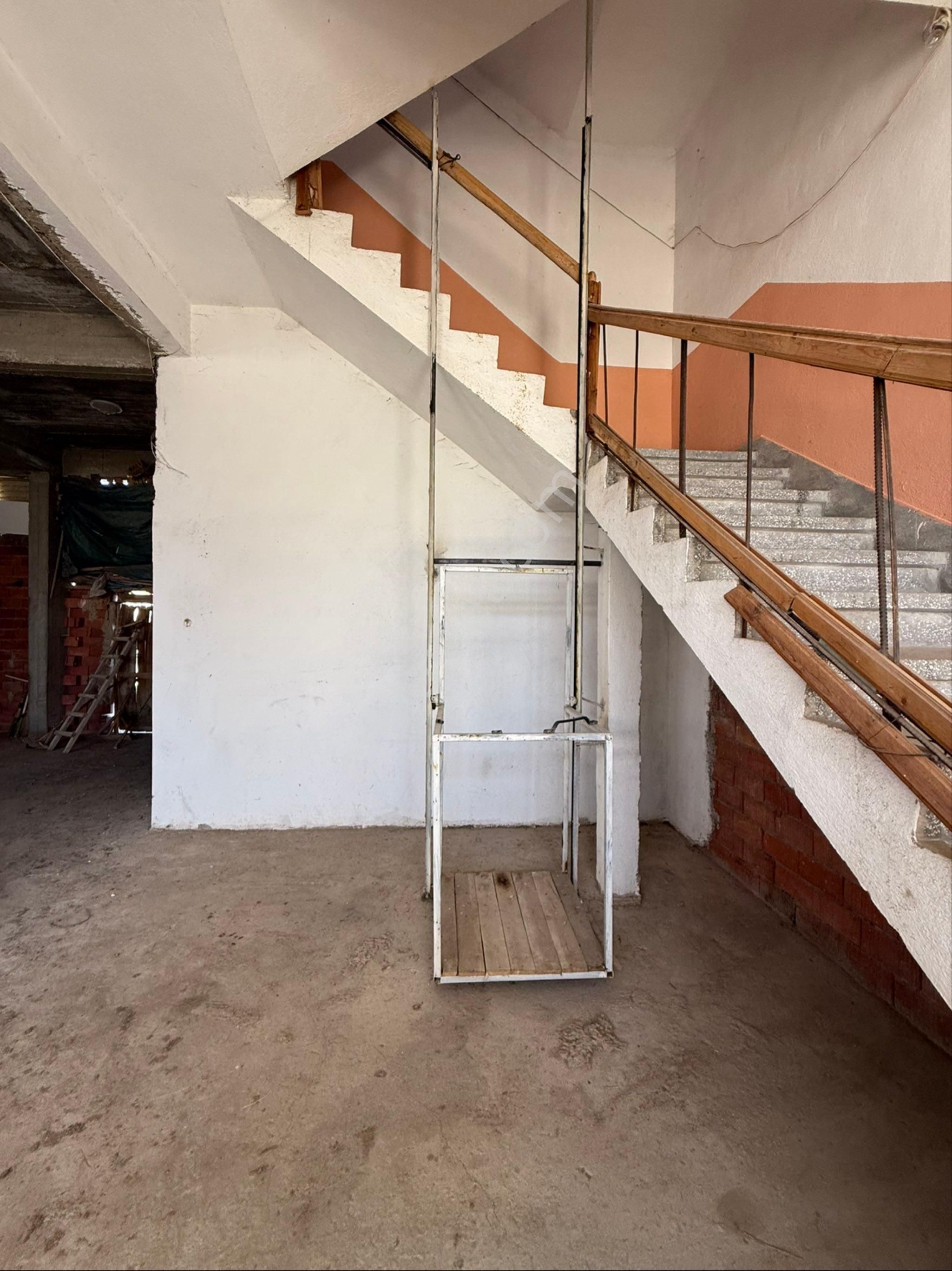 Sahibinden 5+1, 132m2, 485m2 Arsa, Betonarme, Takas Olur - Görsel 5