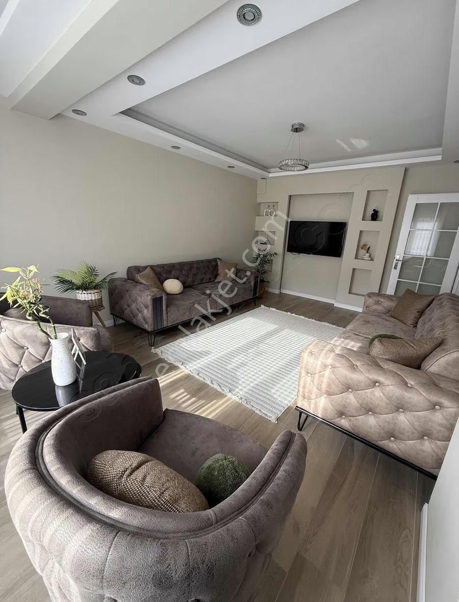 Yorulmaz Gayrimenkulde - Görsel 9