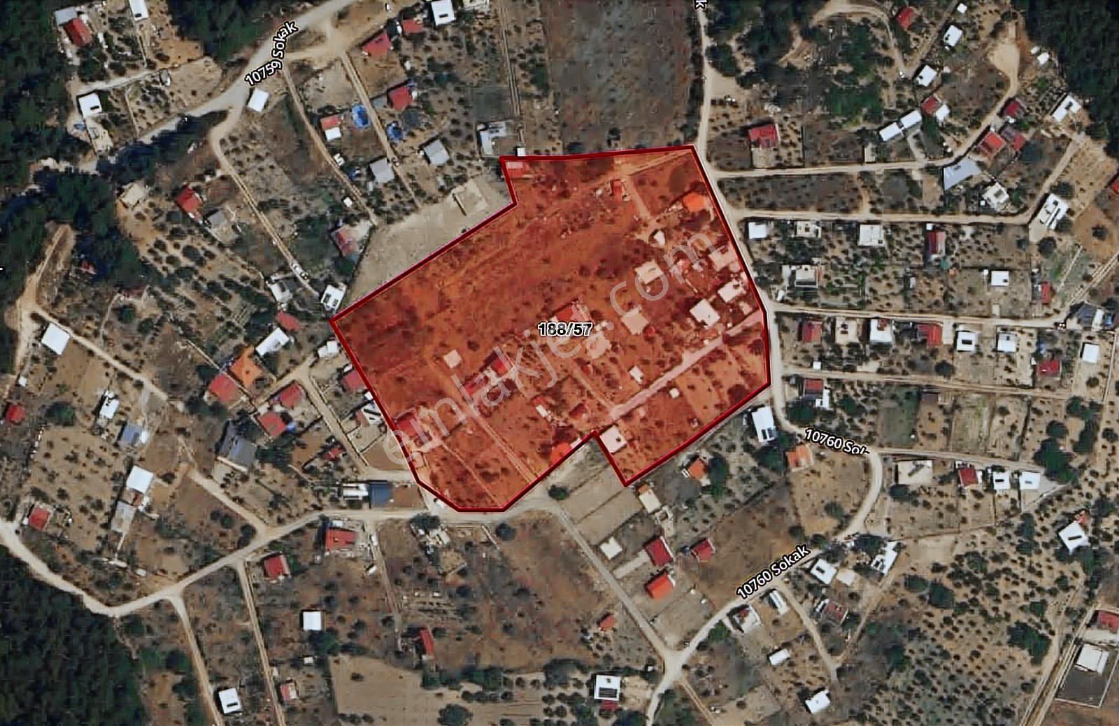 Bornova Yakaköyde En İyi Konumda Satılık Arsa