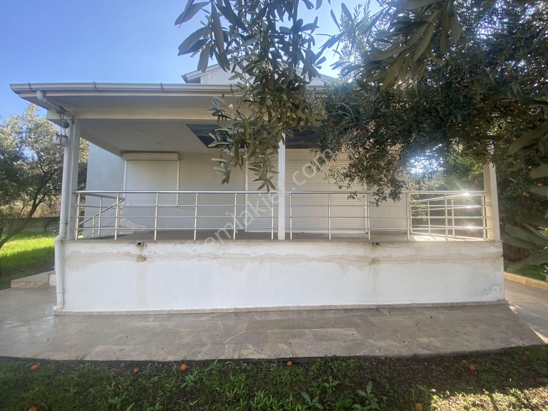 Ayvalık Cunda Da Satılık Tek Katlı Mustakil Villa.denize Yakın - Görsel 4