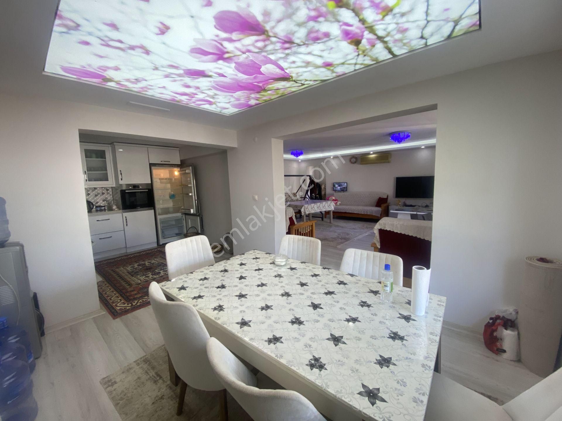 Ayvalık Cunda Da Satılık Tek Katlı Mustakil Villa.denize Yakın - Görsel 9