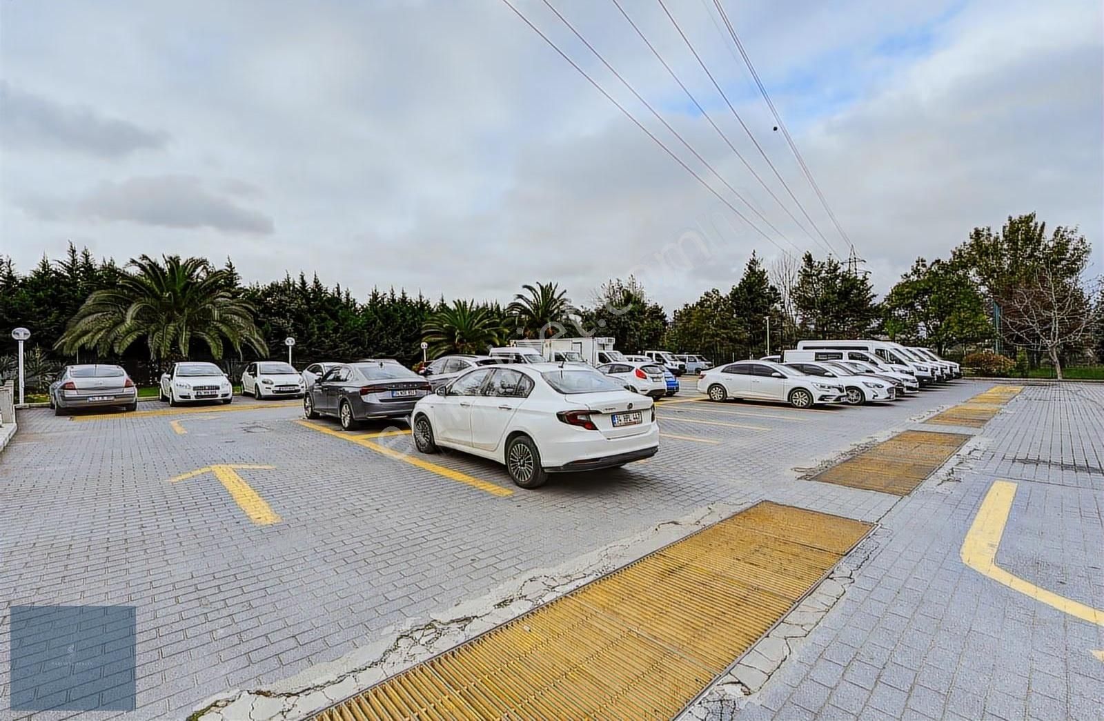 Basınekspres'e Cephe A+ Plazada Tek Katta 1.250 M² Plaza / Ofis - Görsel 16