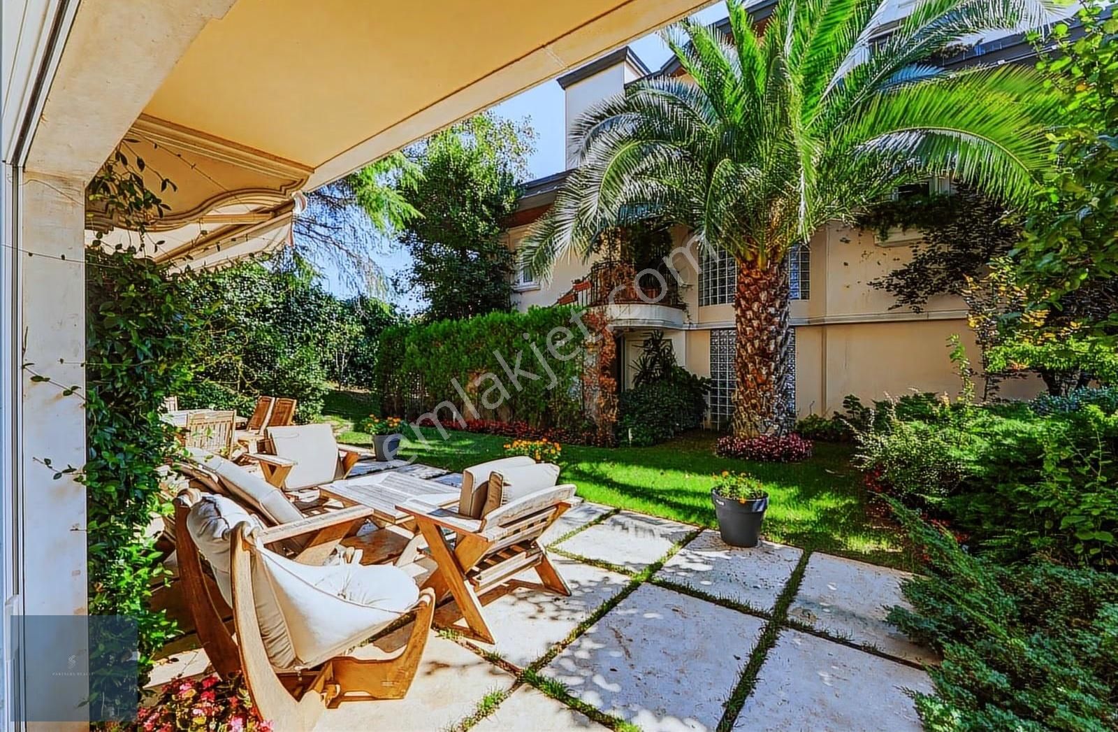 Kandilli'de Çok Özel Sitede Yeşillikler İçinde Kiralık Villa - Görsel 13