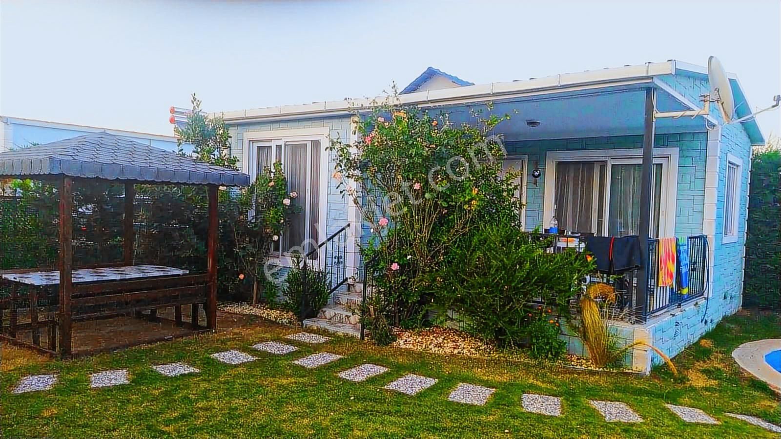 Havuzlu Ve Evi Olan, 450m2 Bahçeli, Resmi Hobi Bahçesi - Görsel 4