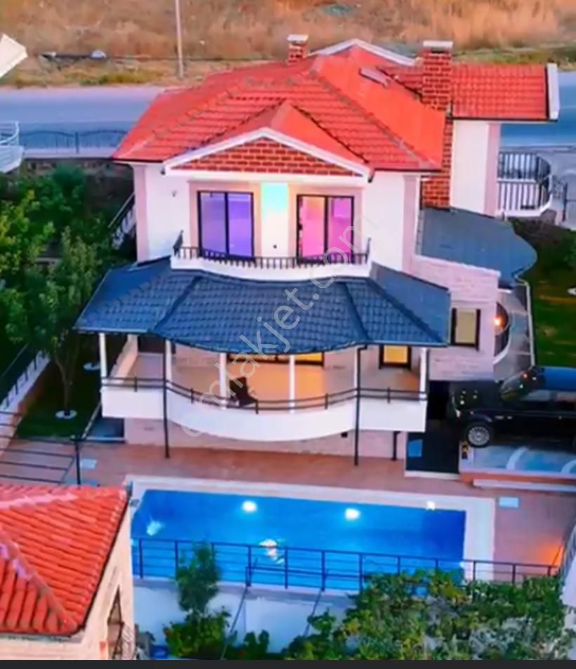 Balıkesir Ayvalık Cunda Da Satılık Muhtesem Villa. - Görsel 14
