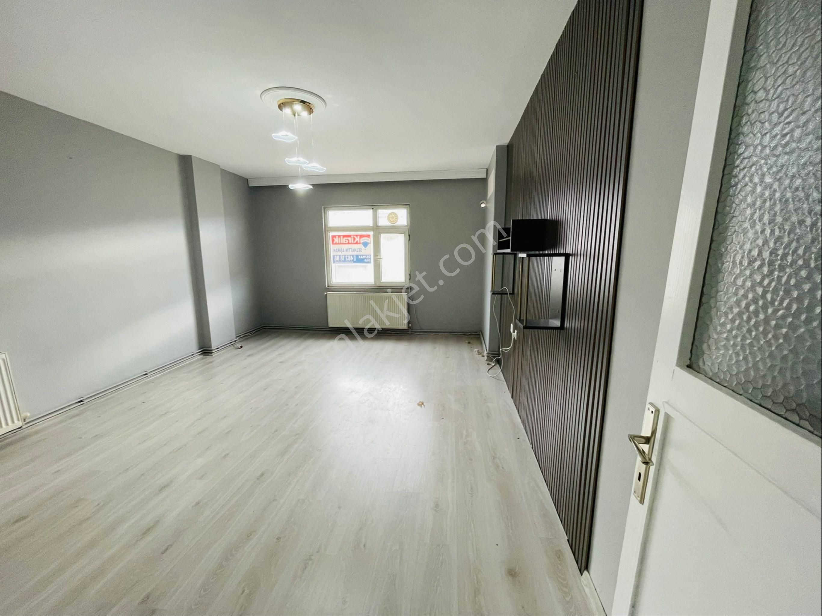 Re/max Selhattin'den Dumlupınar Mah.2+1 95m2 Kiralık Daire - Görsel 3