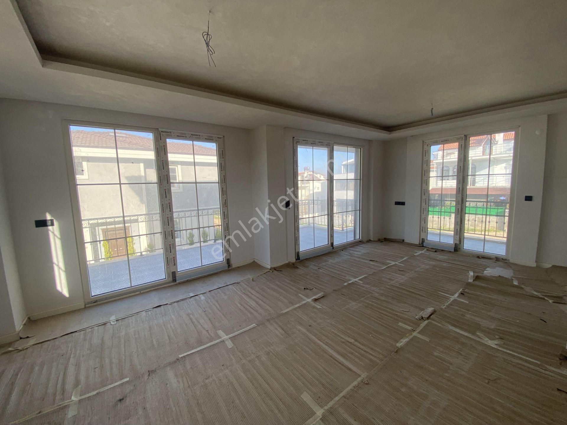 Balıkesir Ayvalık Cunda Da Satılık Denize Yakın Tripleks Villa. - Görsel 17