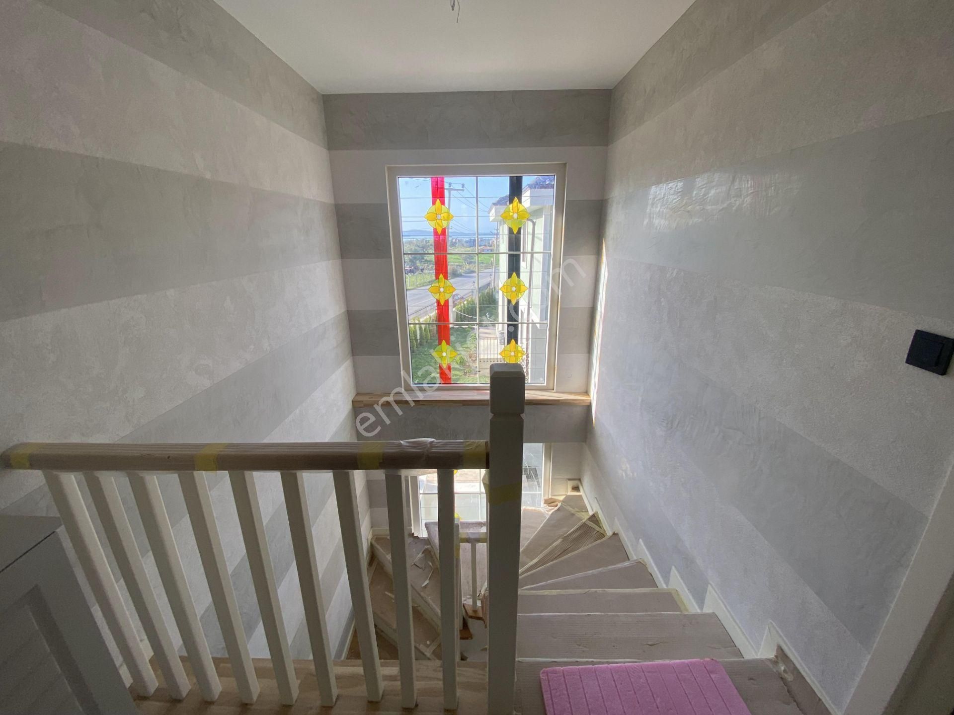 Balıkesir Ayvalık Cunda Da Satılık Denize Yakın Tripleks Villa. - Görsel 16