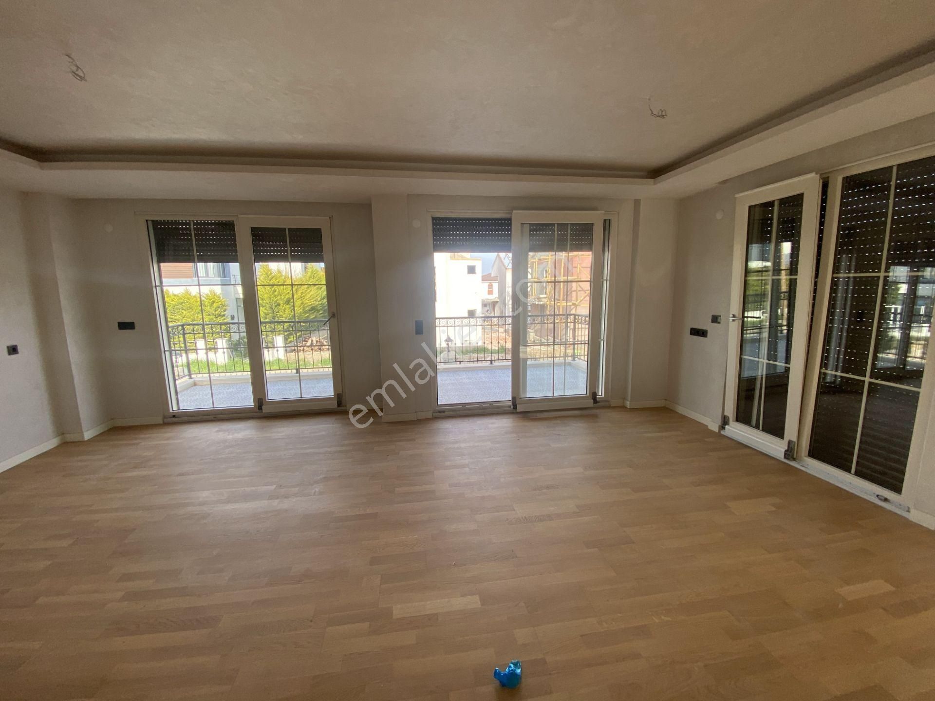 Balıkesir Ayvalık Cunda Da Satılık Denize Yakın Tripleks Villa. - Görsel 8