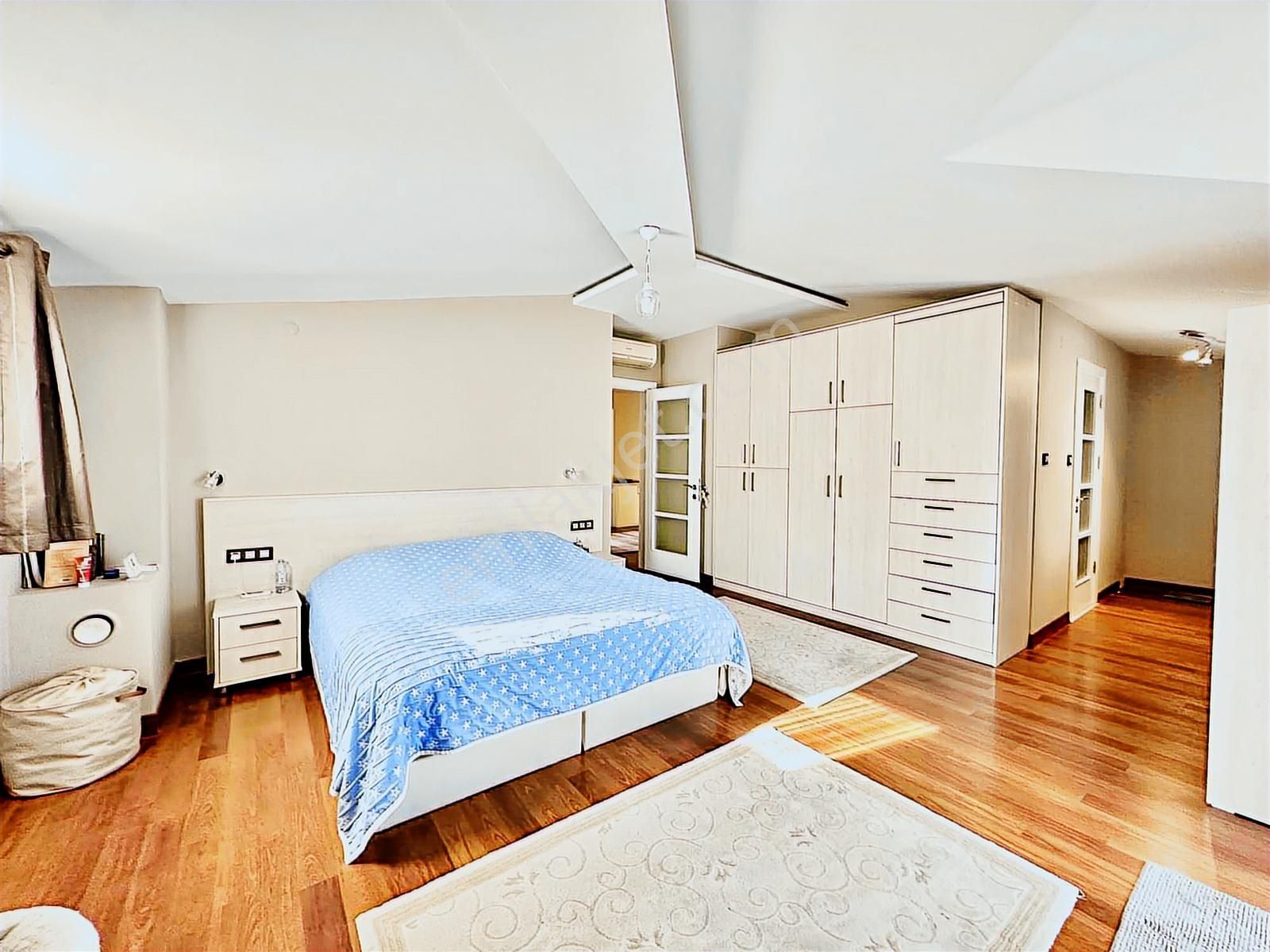 Balat Park Evleri'nde 5+1, Geniş Bahçeli, Müstakil Villa - Görsel 28