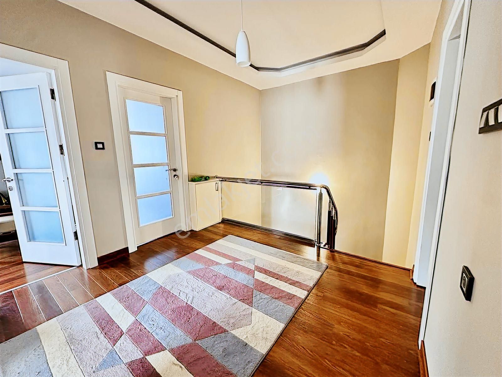 Balat Park Evleri'nde 5+1, Geniş Bahçeli, Müstakil Villa - Görsel 6