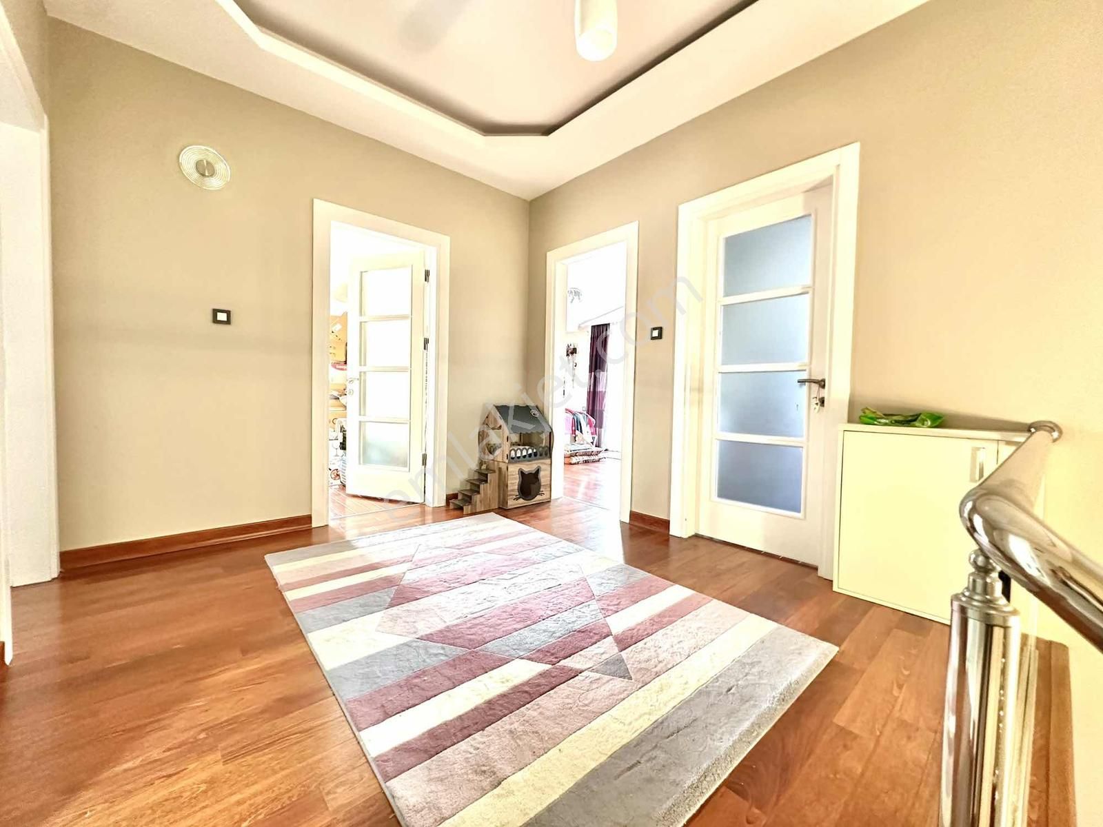 Balat Park Evleri'nde 5+1, Geniş Bahçeli, Müstakil Villa - Görsel 16