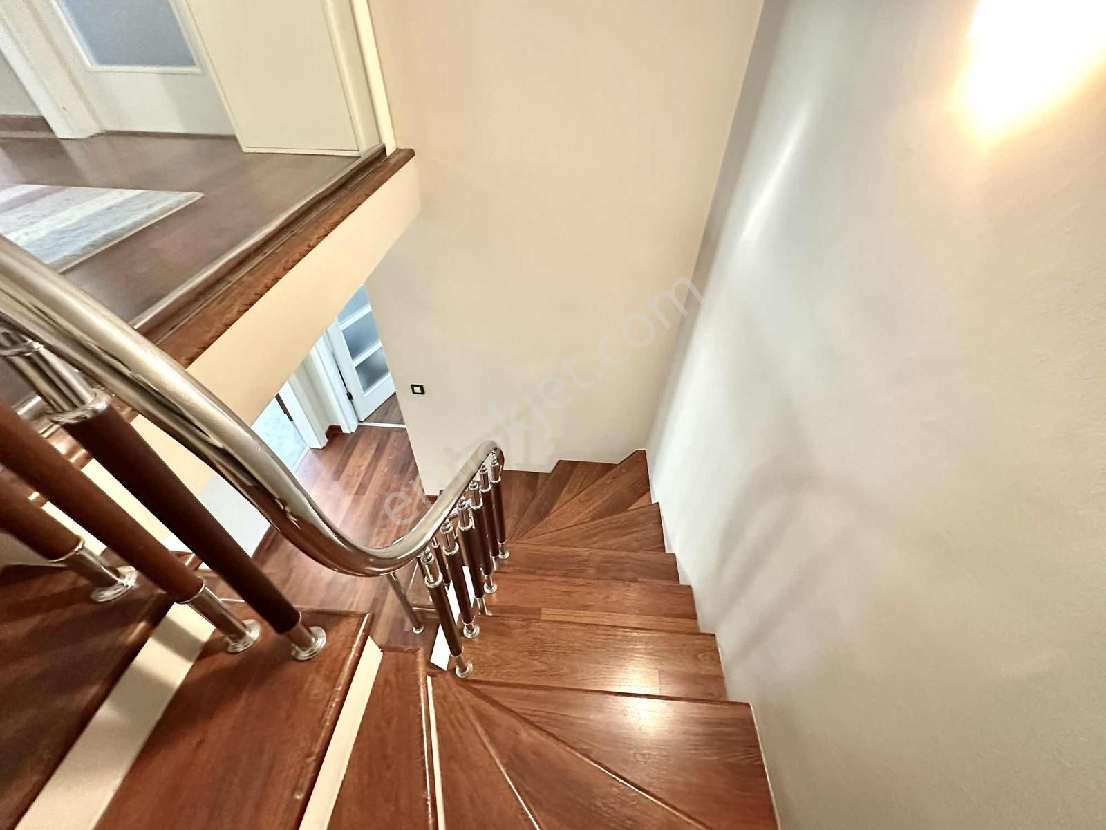 Balat Park Evleri'nde 5+1, Geniş Bahçeli, Müstakil Villa - Görsel 17