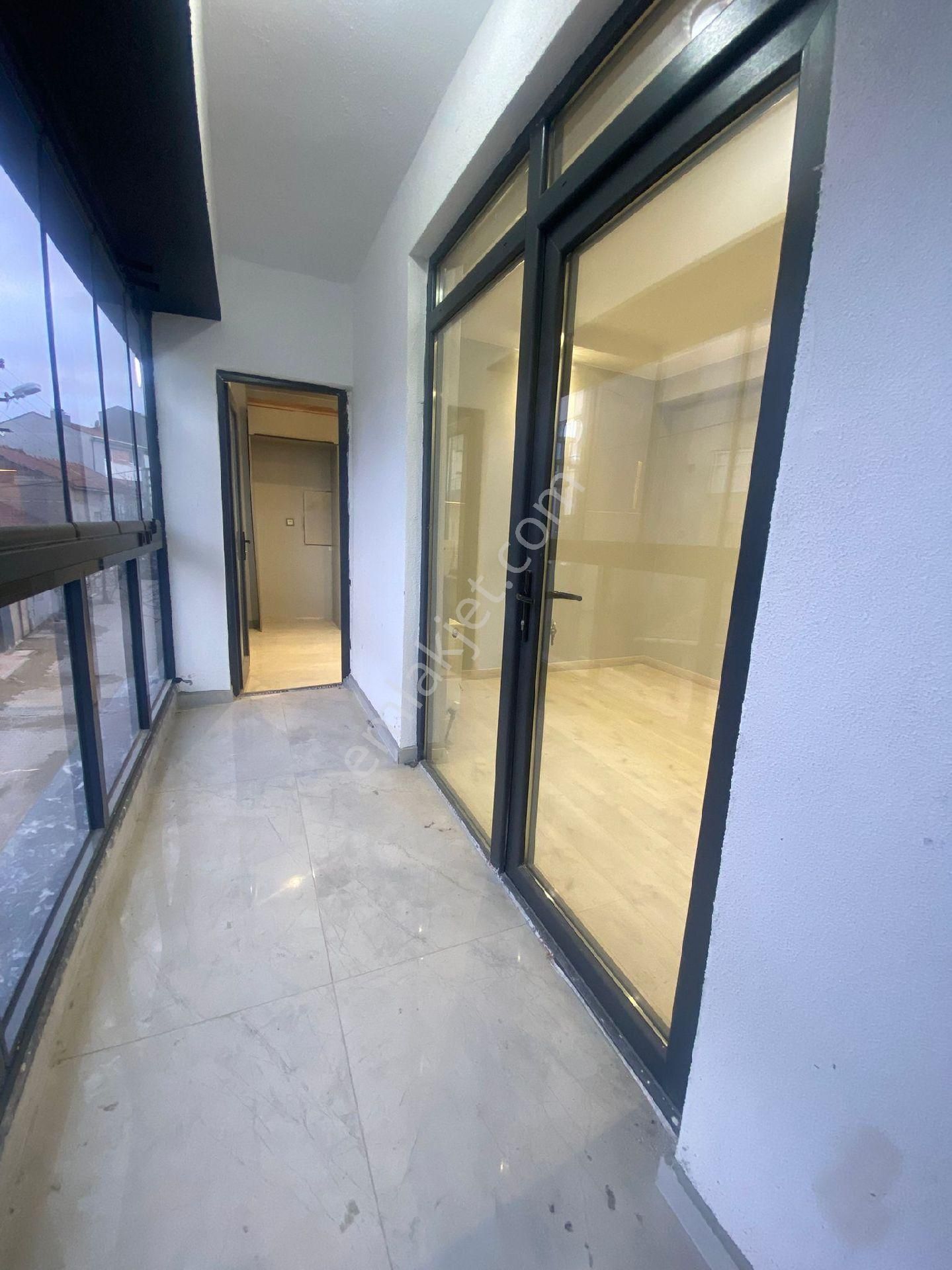 Esentepe Mahallesinde Satılık Sıfır 3+1 Ara Kat - Görsel 6