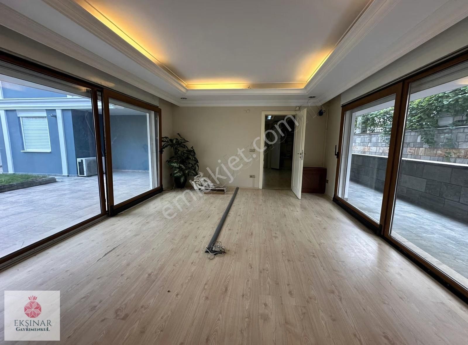 Ekşinar Gayrimenkul'den Adakale'de Ofise Uygun Kiralık Villa - Görsel 32