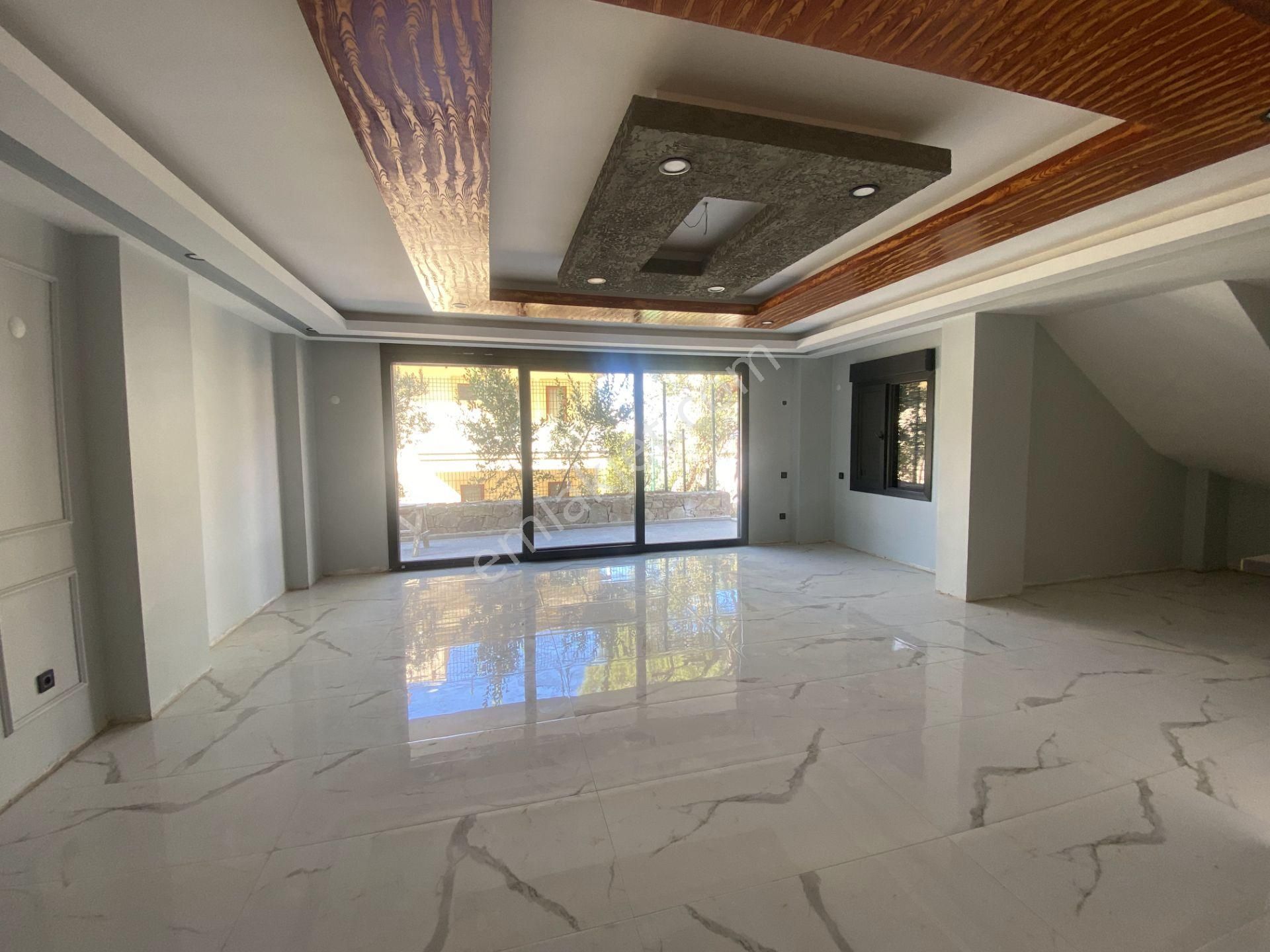 Ayvalık Camlık Sefa Da Satılık Harika Villa.deniz Manzaralı - Görsel 12