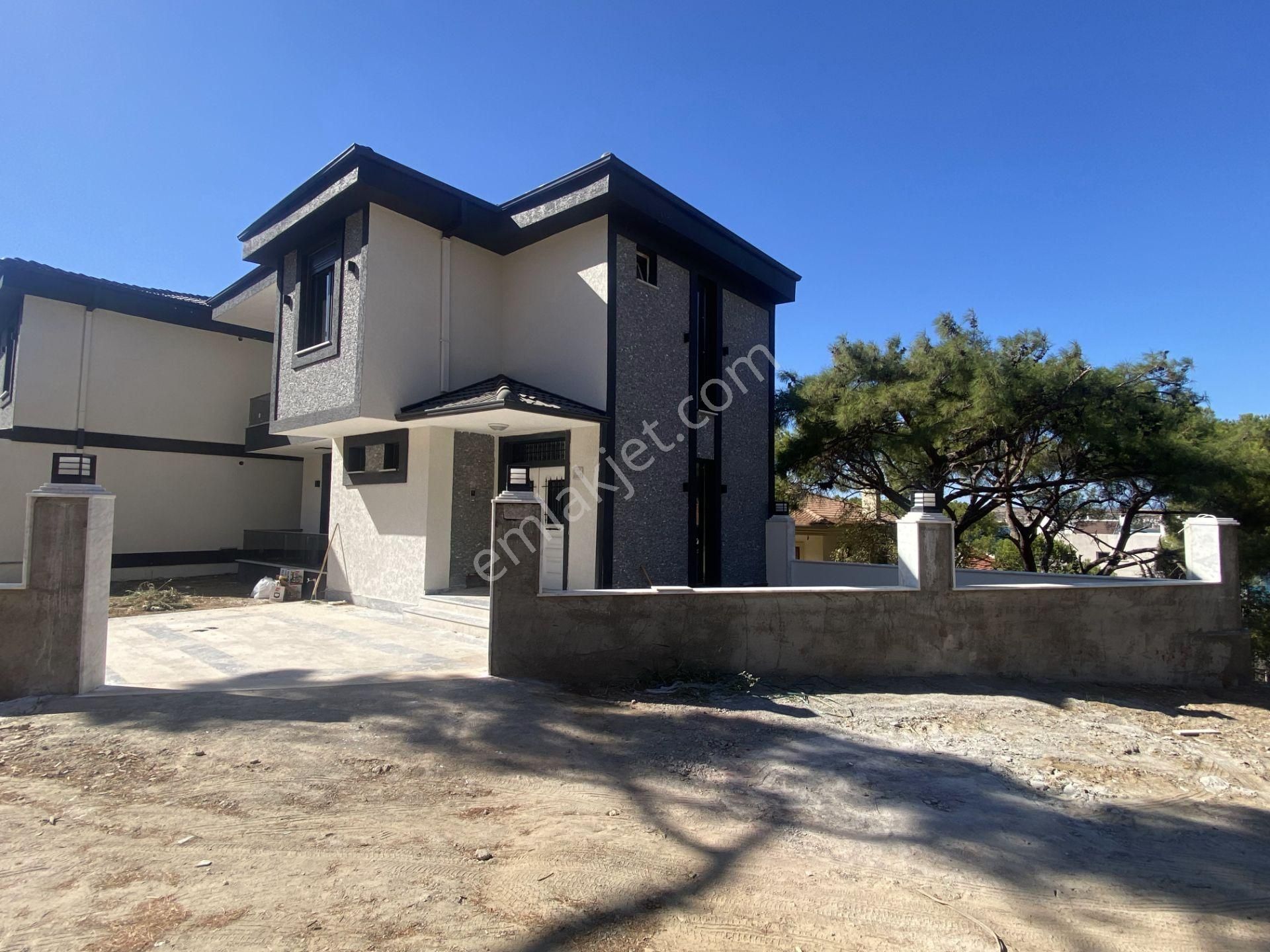 Ayvalık Camlık Sefa Da Satılık Harika Villa.deniz Manzaralı - Görsel 2