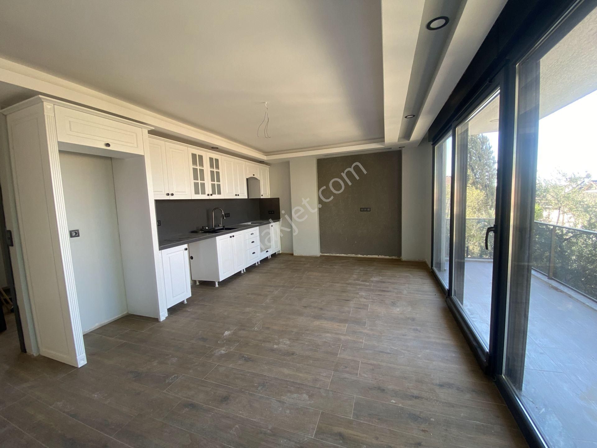 Ayvalık Camlık Sefa Da Satılık Harika Villa.deniz Manzaralı - Görsel 9