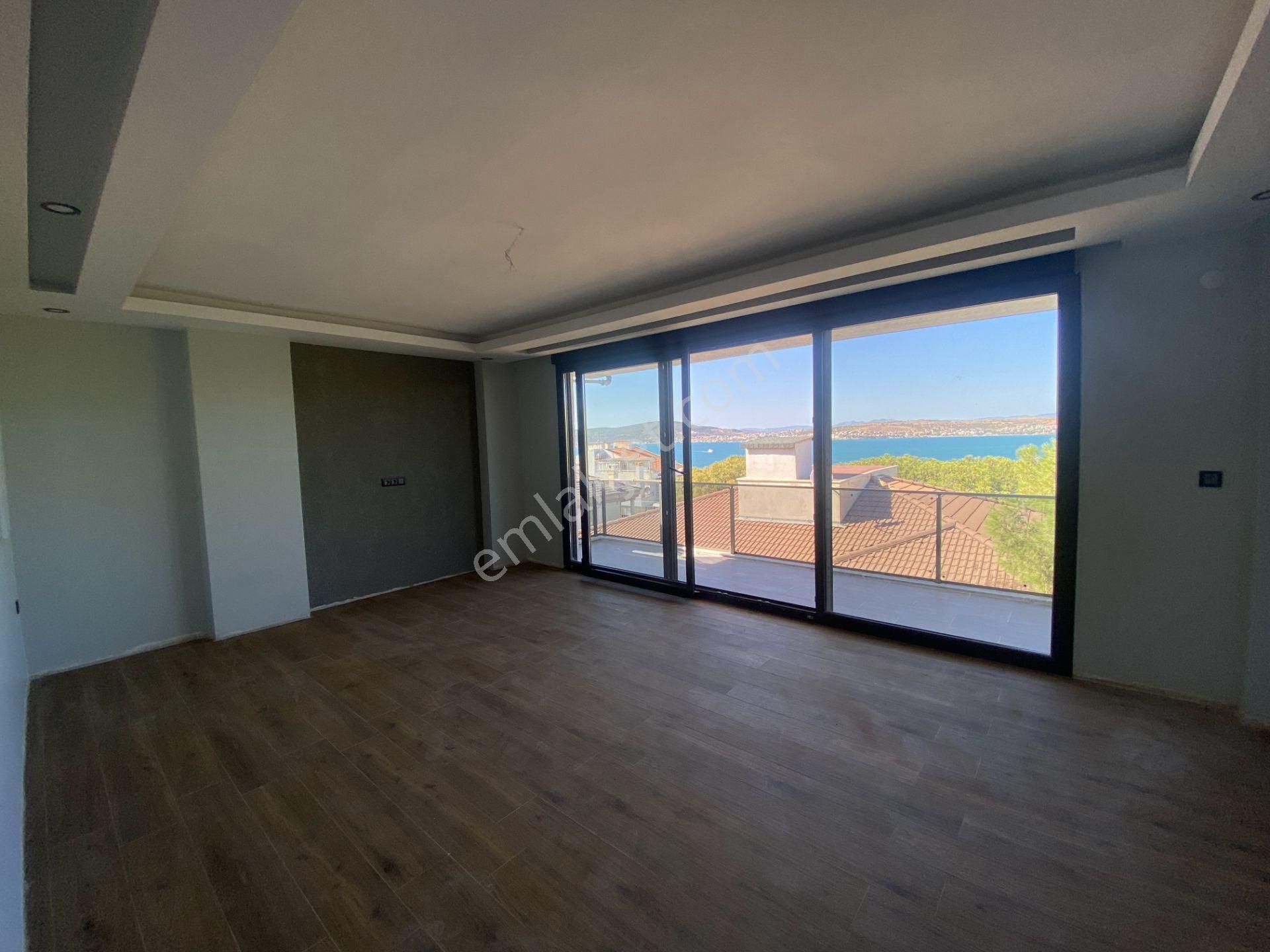 Ayvalık Camlık Sefa Da Satılık Harika Villa.deniz Manzaralı