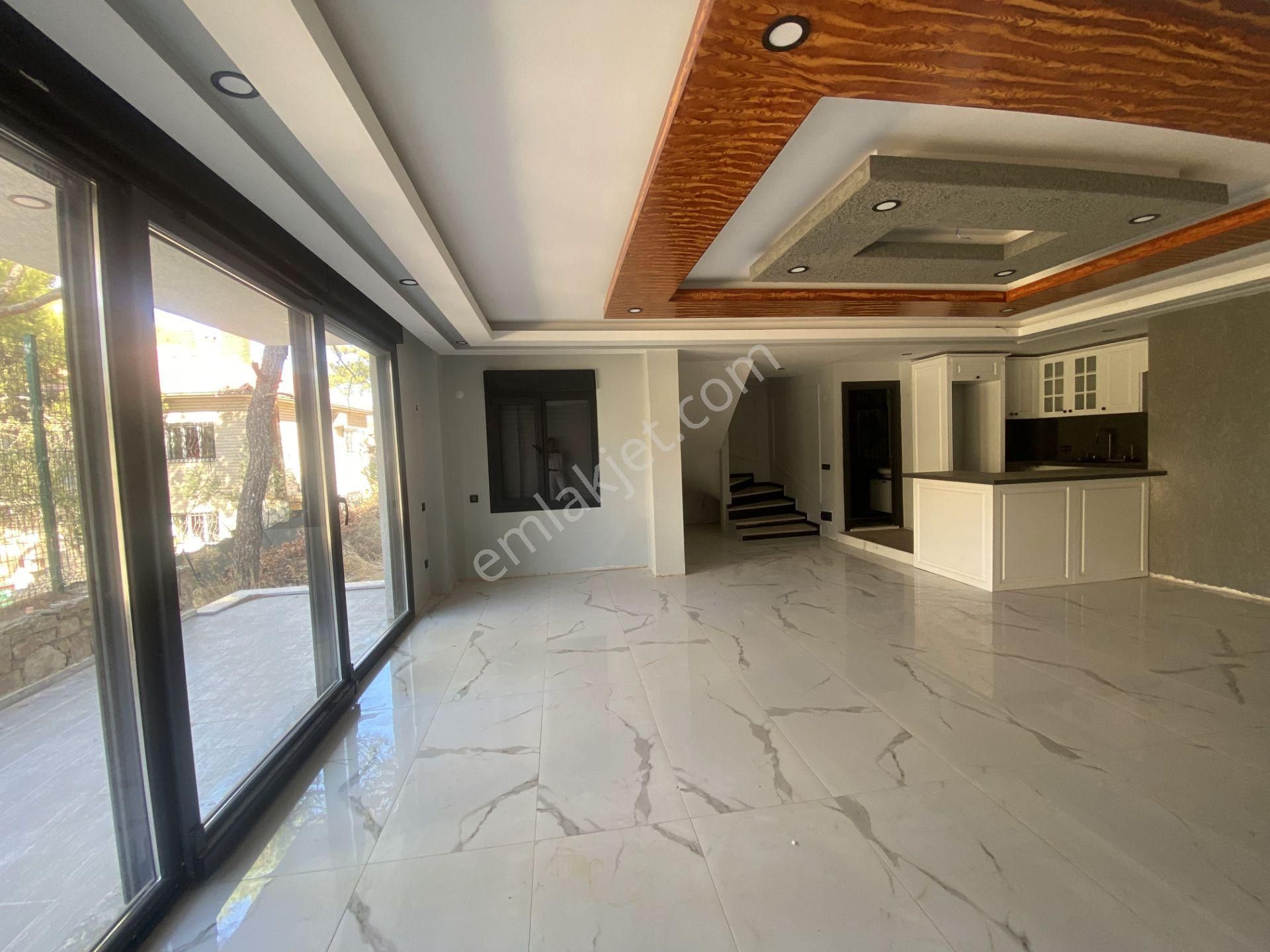 Ayvalık Camlık Sefa Da Satılık Harika Villa.deniz Manzaralı - Görsel 15