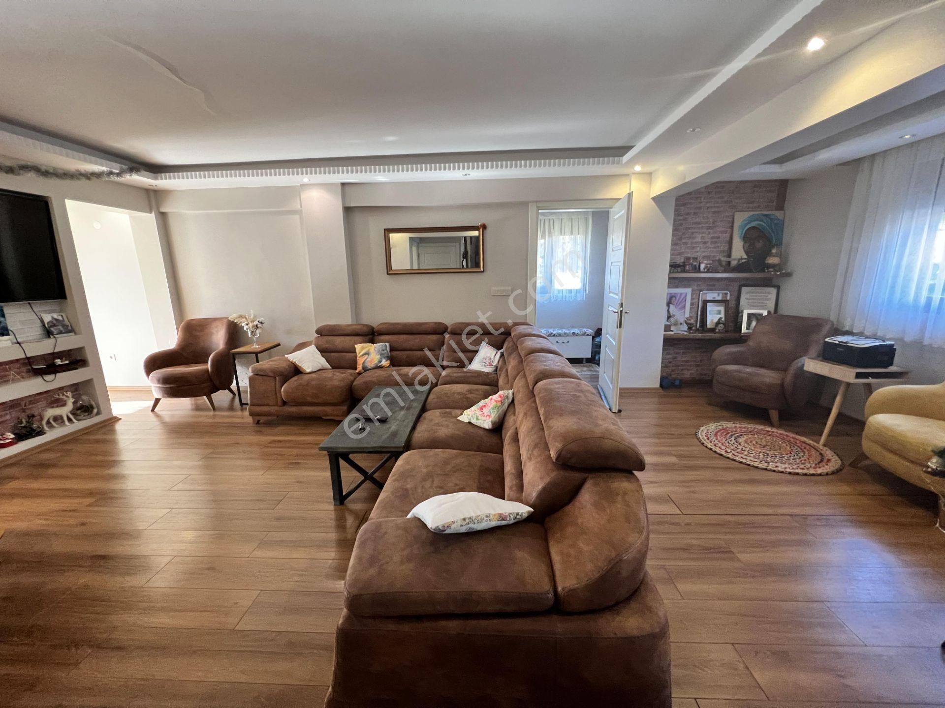 Balıkesir Ayvalık Camlık Ta Satılık Villa.denize Yakın - Görsel 2