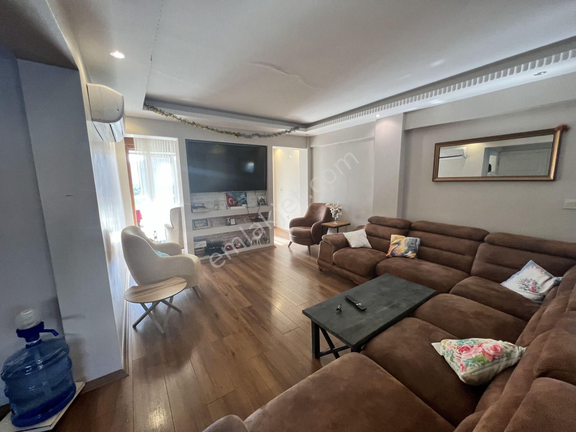 Balıkesir Ayvalık Camlık Ta Satılık Villa.denize Yakın