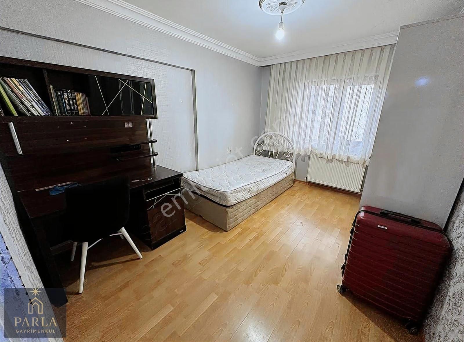 Parla Emlak'tan Yenikent Menderes Mah. 5+1/180m2/dublex - Görsel 3