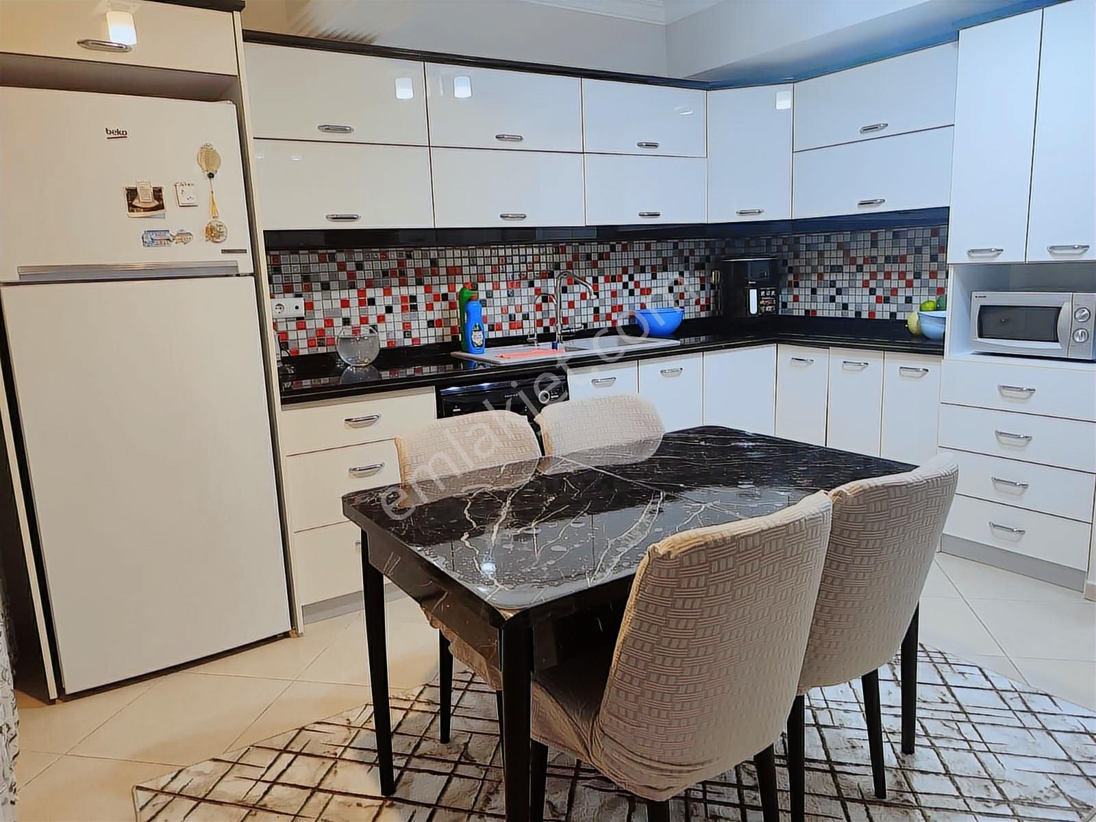 Karşıyaka Fikri Altay Mahallesinde 3+1 Satılık İyi Konumda Daire - Görsel 15